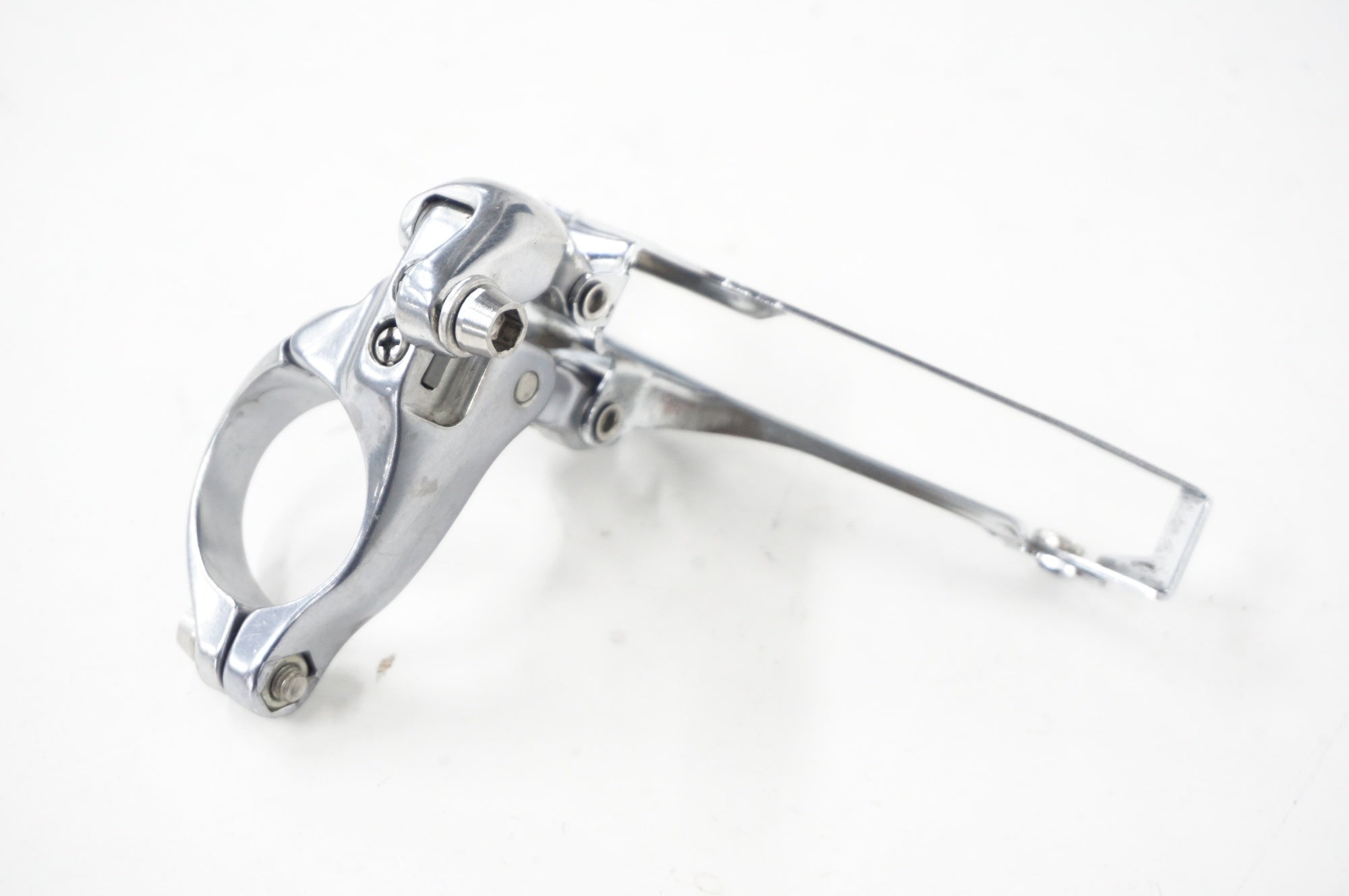 SHIMANO 「シマノ」 105 FD-5600 Φ31.8 フロントディレイラー / 阪急塚口店