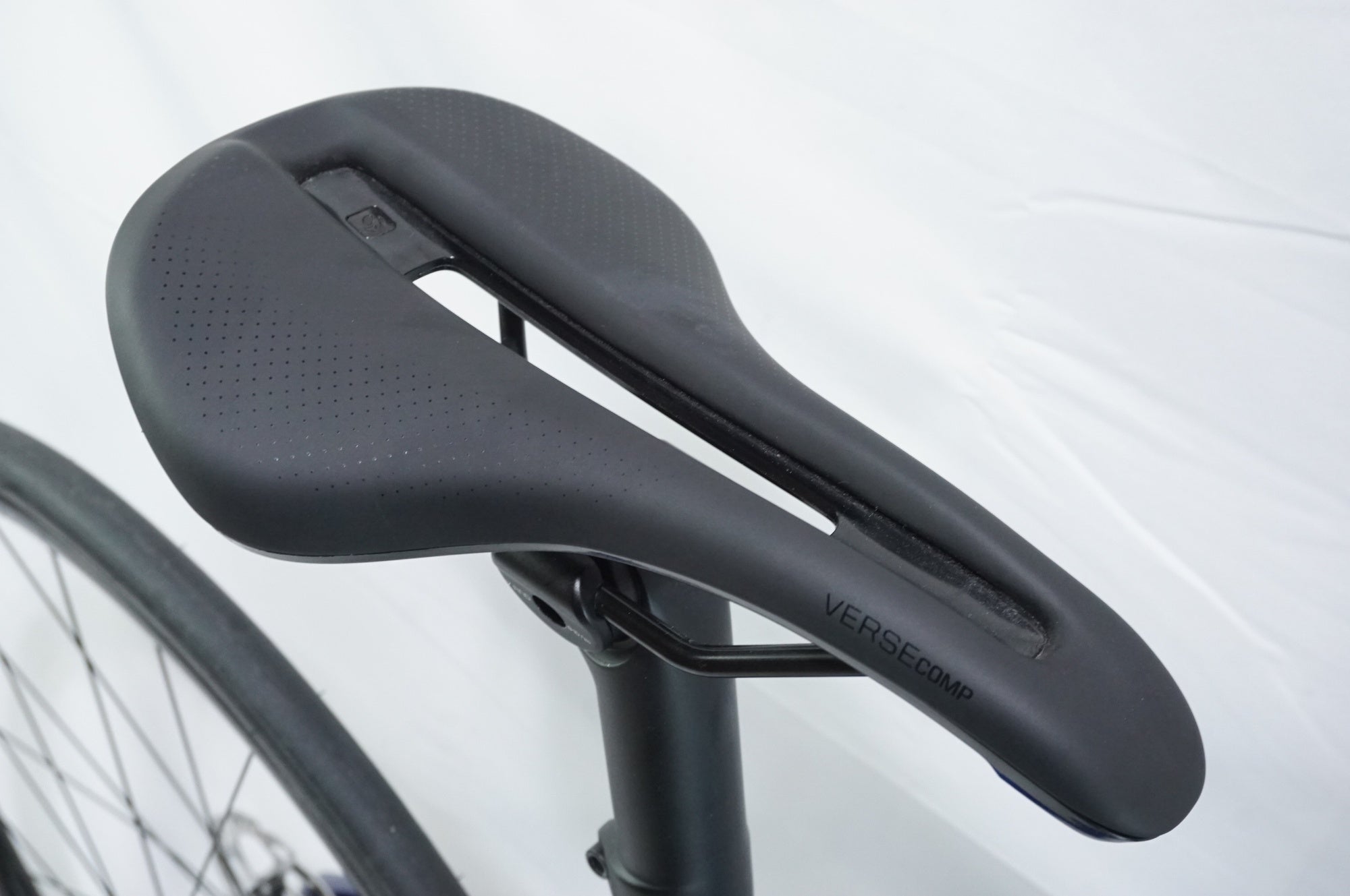 TREK 「トレック」 EMONDA SL5 DISC 2023年モデル ロードバイク / 中目黒店