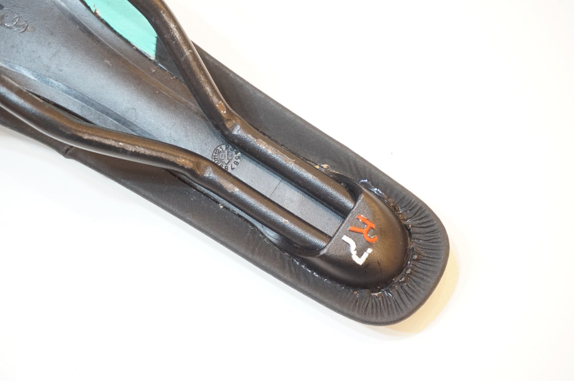 FIZIK 「フィジーク」 ANTARES R7 サドル / 浦和ベース