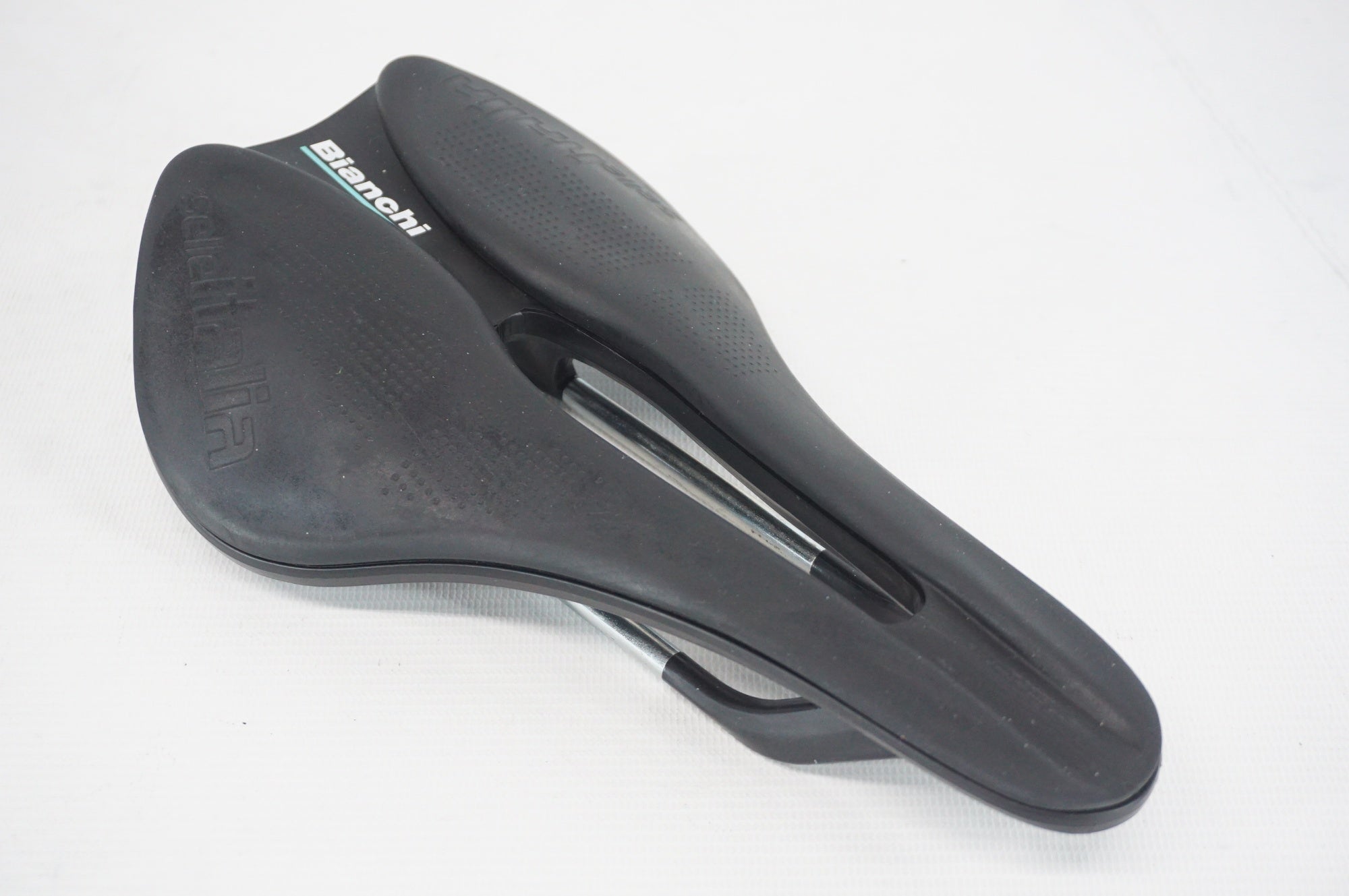 SELLE ITALIA 「セライタリア」 BIANCHI MODEL X サドル / 阪急塚口店