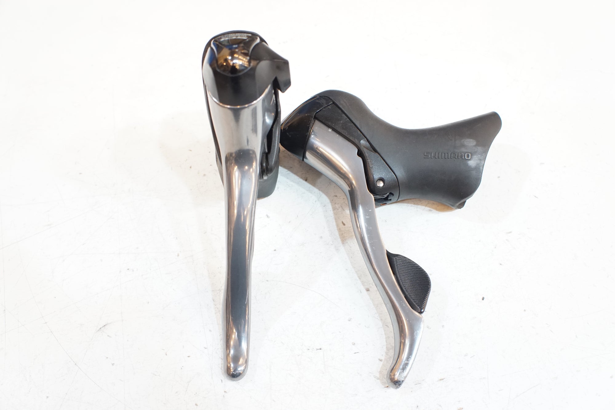 SHIMANO 「シマノ」 105 ST-5600 デュアルコントロールレバー