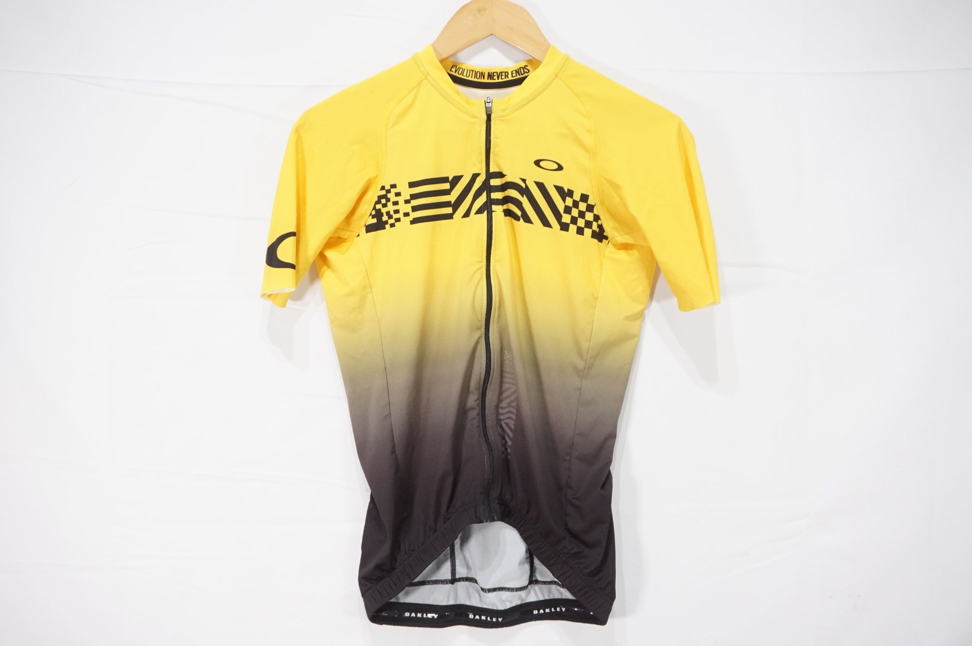 OAKLEY 「オークリー」 COLOR BLOCK ROAD JERSEY Mサイズ ジャージ / AKIBA店