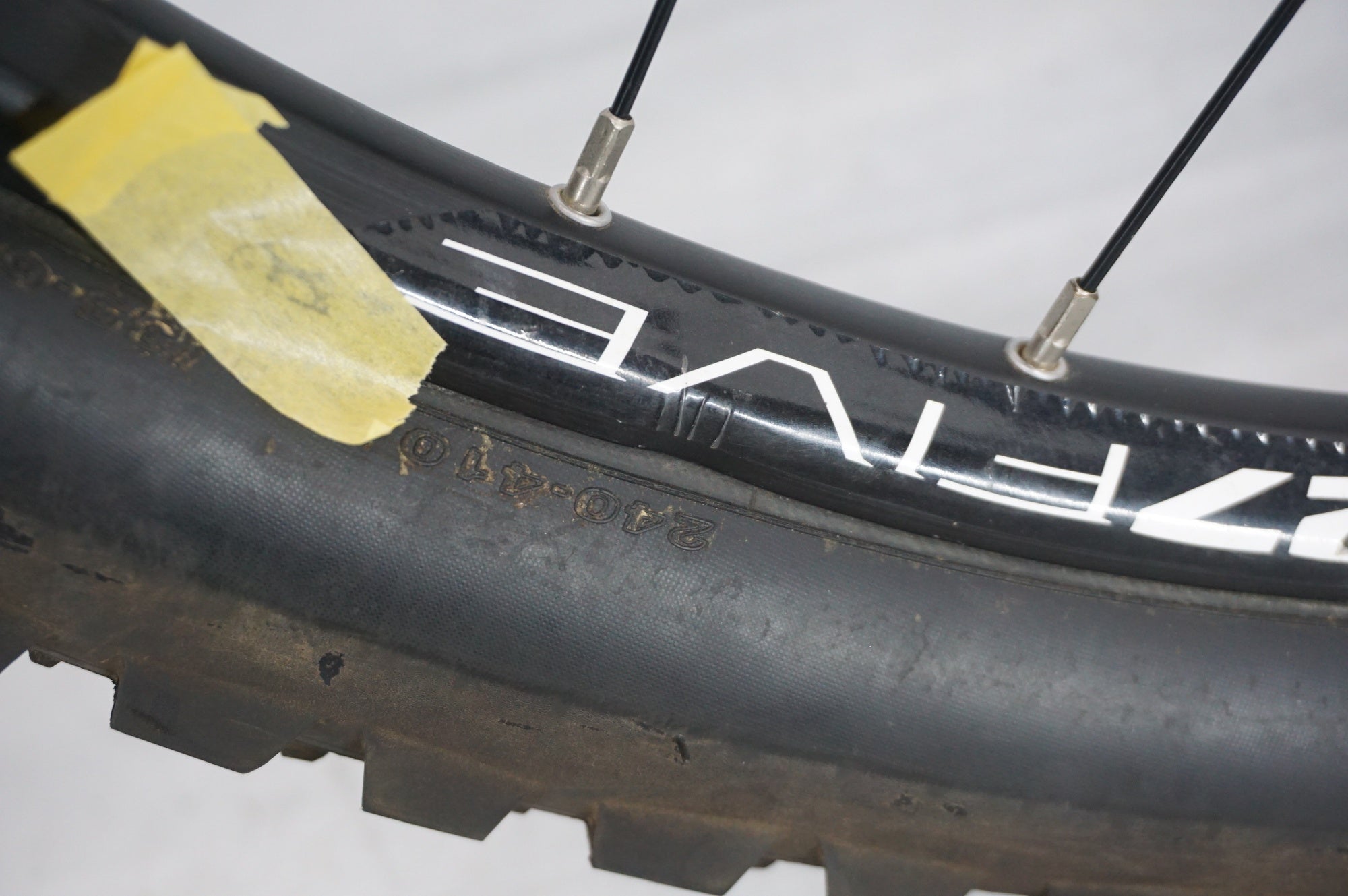 KONA 「コナ」 EXPLOSIF 2016年モデル マウンテンバイク / 阪急塚口店