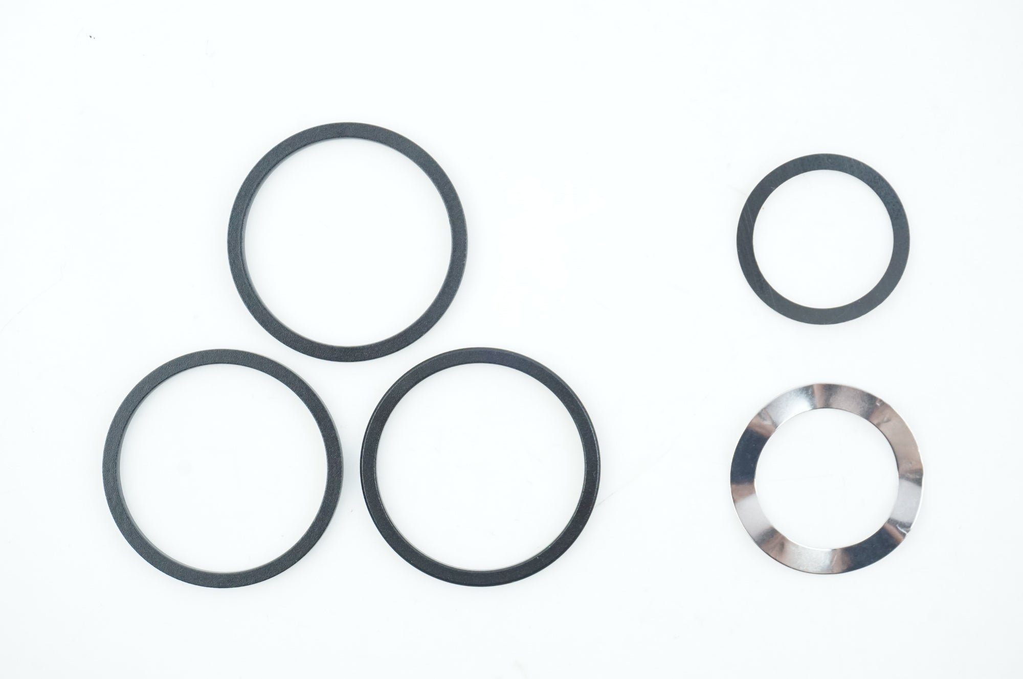 DIGIRIT 「ディジリット」 JIS 24mm ボトムブラケット / 中目黒店