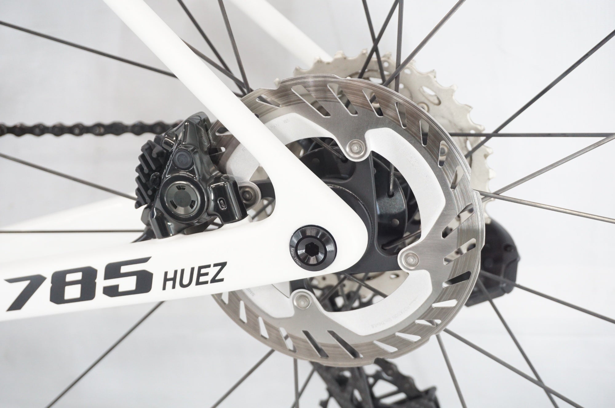 LOOK 「ルック」 785 HUEZ2 DISC ULTEGRA R8100 Di2 2025年モデル ロードバイク / 阪急塚口店