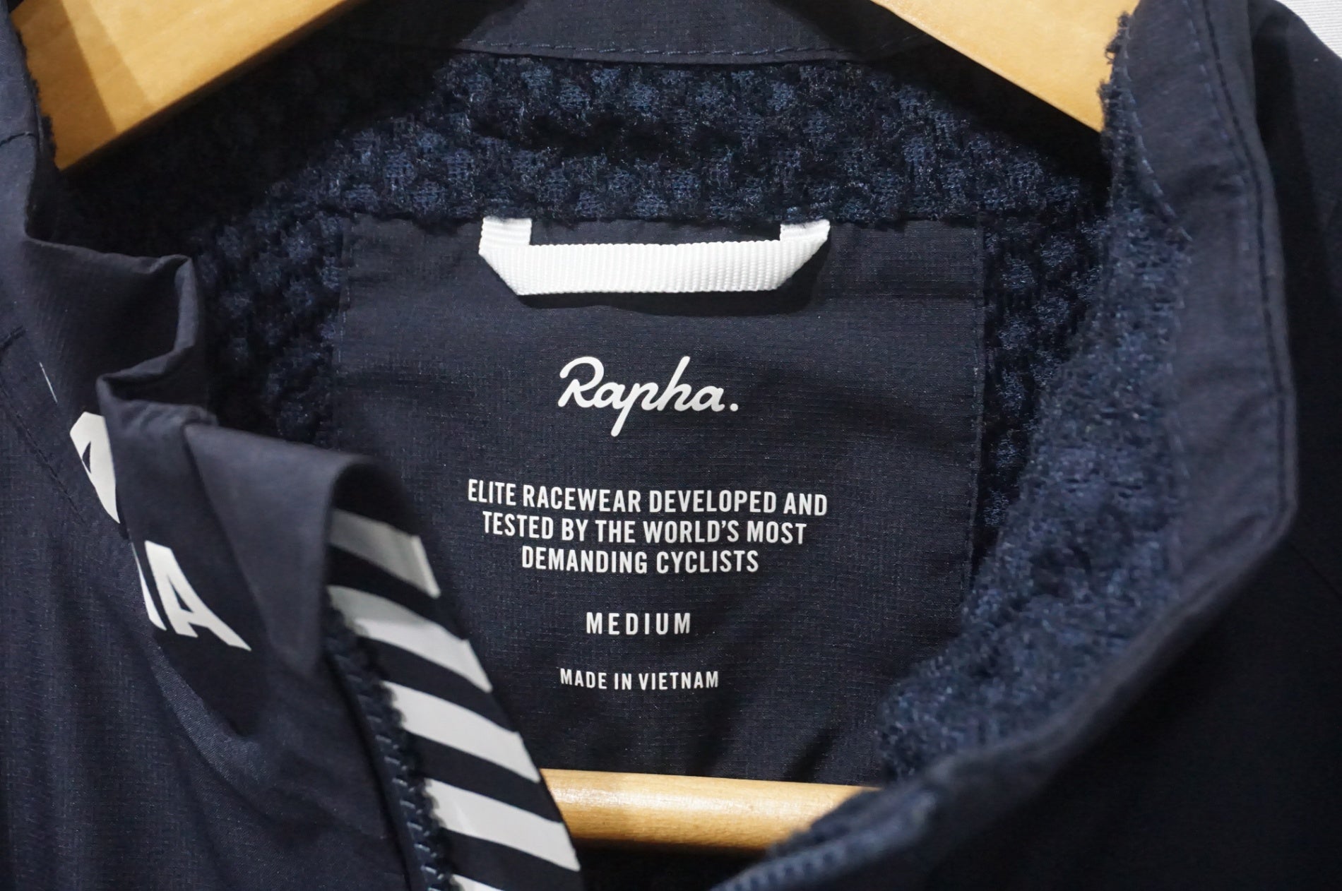 RAPHA 「ラファ」 PRO TEAM INSULATED RAIN JACKET Mサイズ ジャケット / AKIBA店