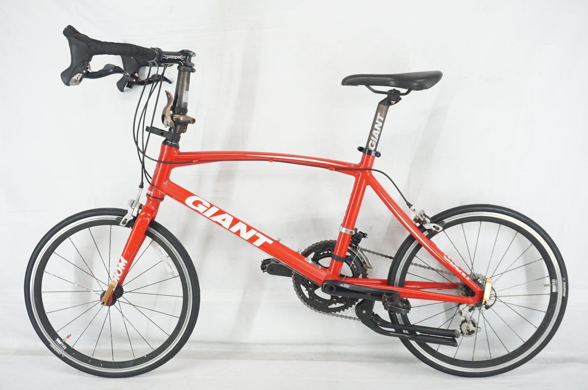 GIANT 「ジャイアント」 IDIOM1 2013年モデル 20インチ ミニベロ / 阪急塚口店