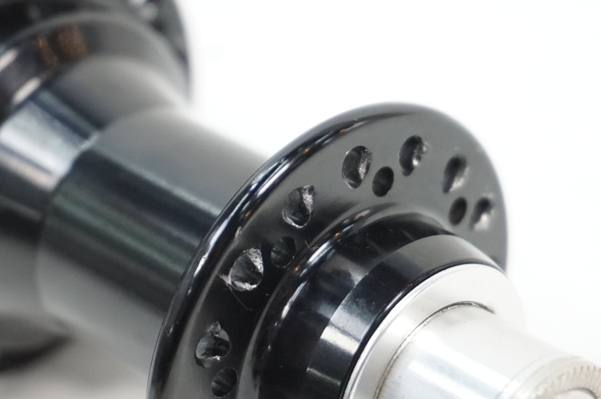 TNI 「ティーエヌアイ」 EVOLUTION LIGHT SHIMANO 11s 32H リアハブ / 川越店