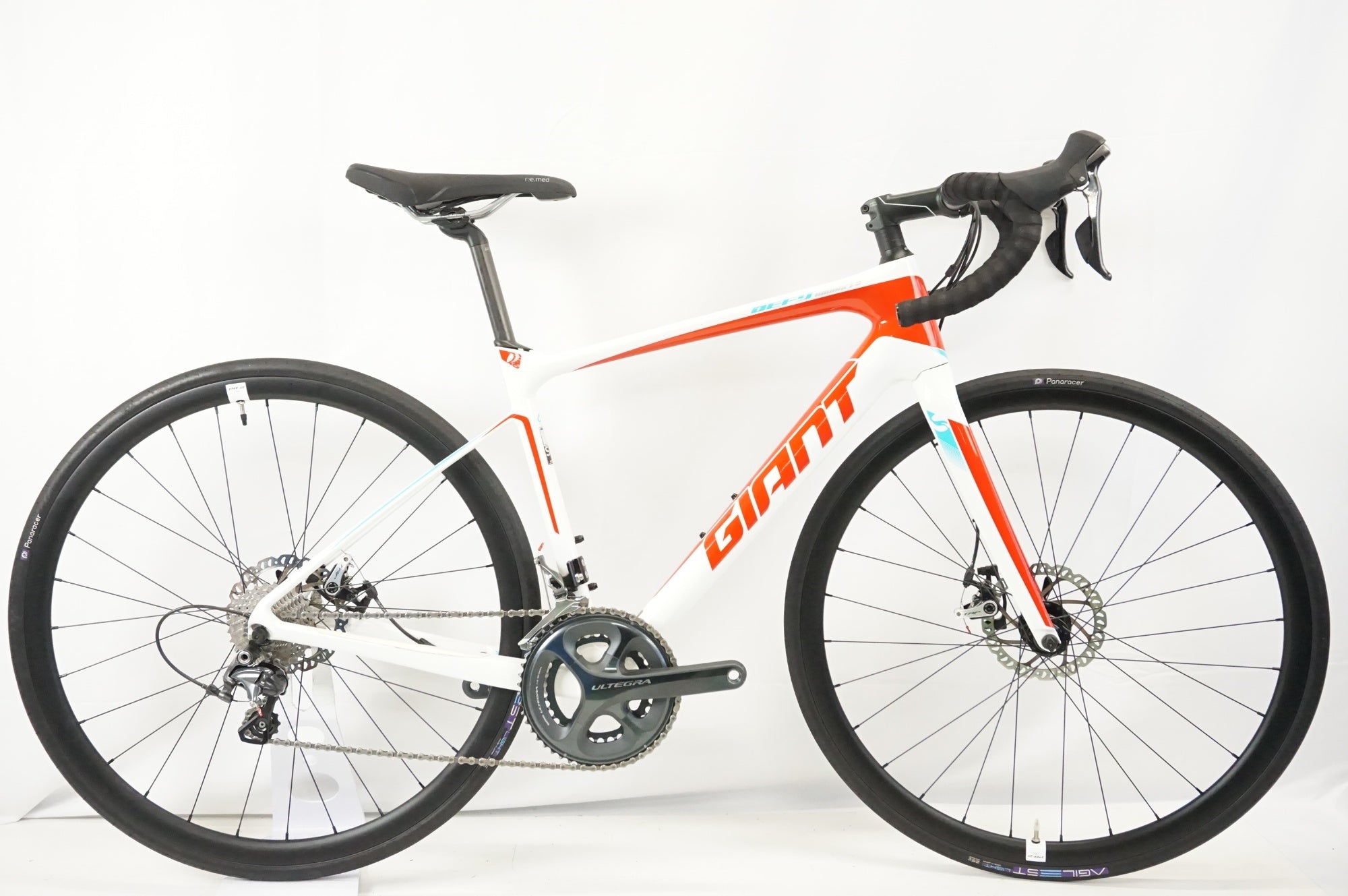 GIANT 「ジャイアント」 DEFY ADVANCED 1 2015年モデル ロード