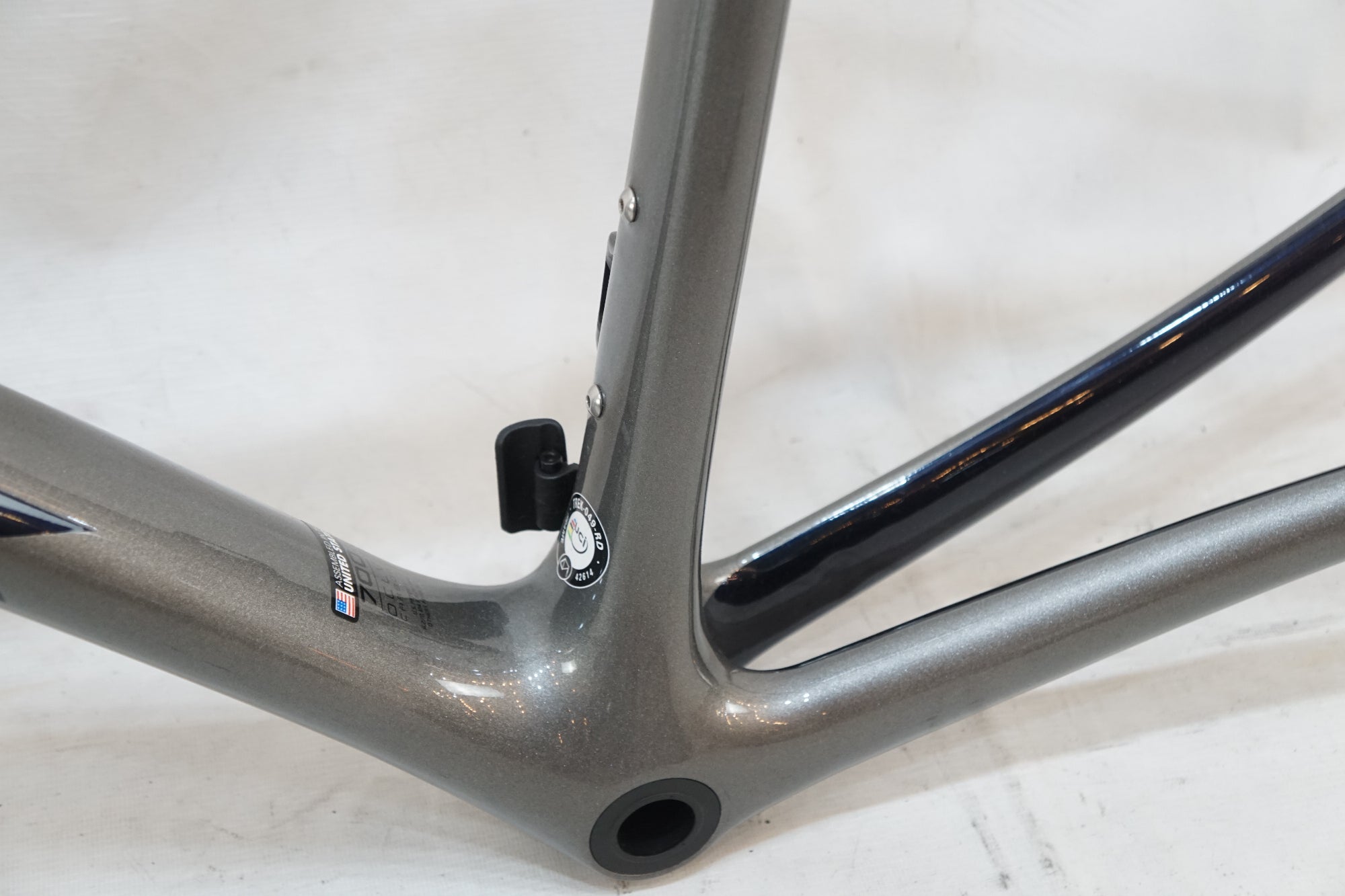 TREK 「トレック」 EMONDA SLR H2 2018年モデル フレームセット / バイチャリ浦和ベース