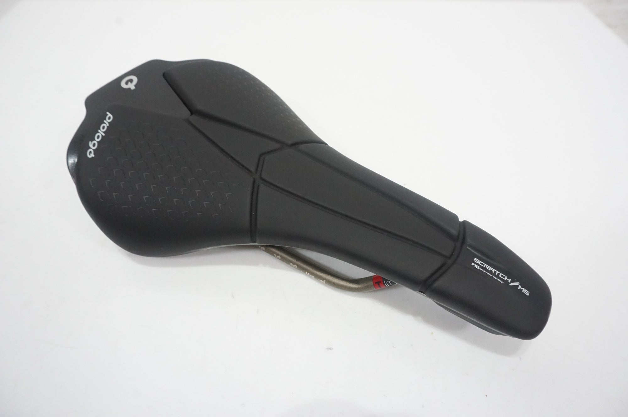 未使用品 Prologo Scratch M5 Tirox ブラック PROLOGO 「プロロゴ」 SCRATCH M5 TIROX サドル / AKIBA店
