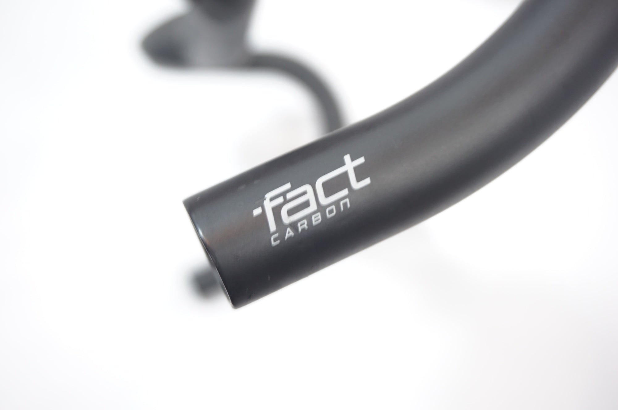 SPECIALIZED 「スペシャライズド」 S-WORKS AEROFLY CARBON HANDLEBARS Φ31.8 420mm ハンドル / 世田谷店