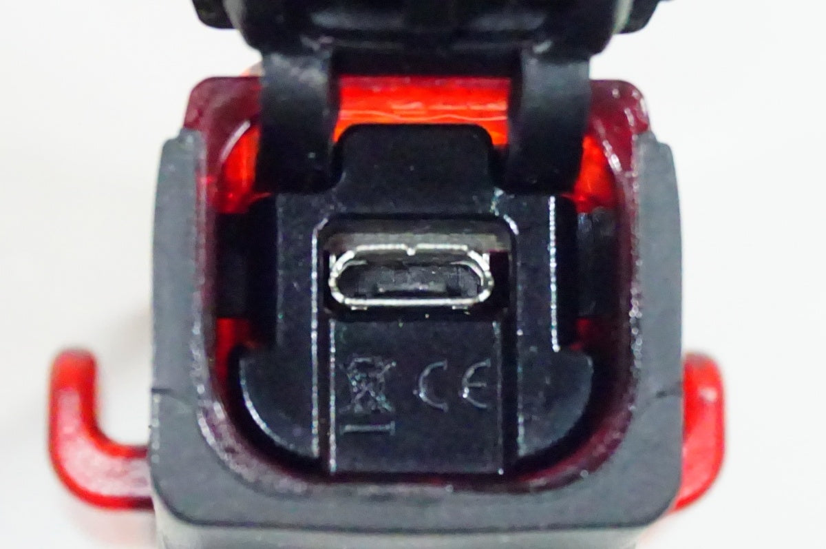 LEZYNE 「レザイン」 STRIP PRO ALERT 300 PRO リアライト / 名古屋大須店