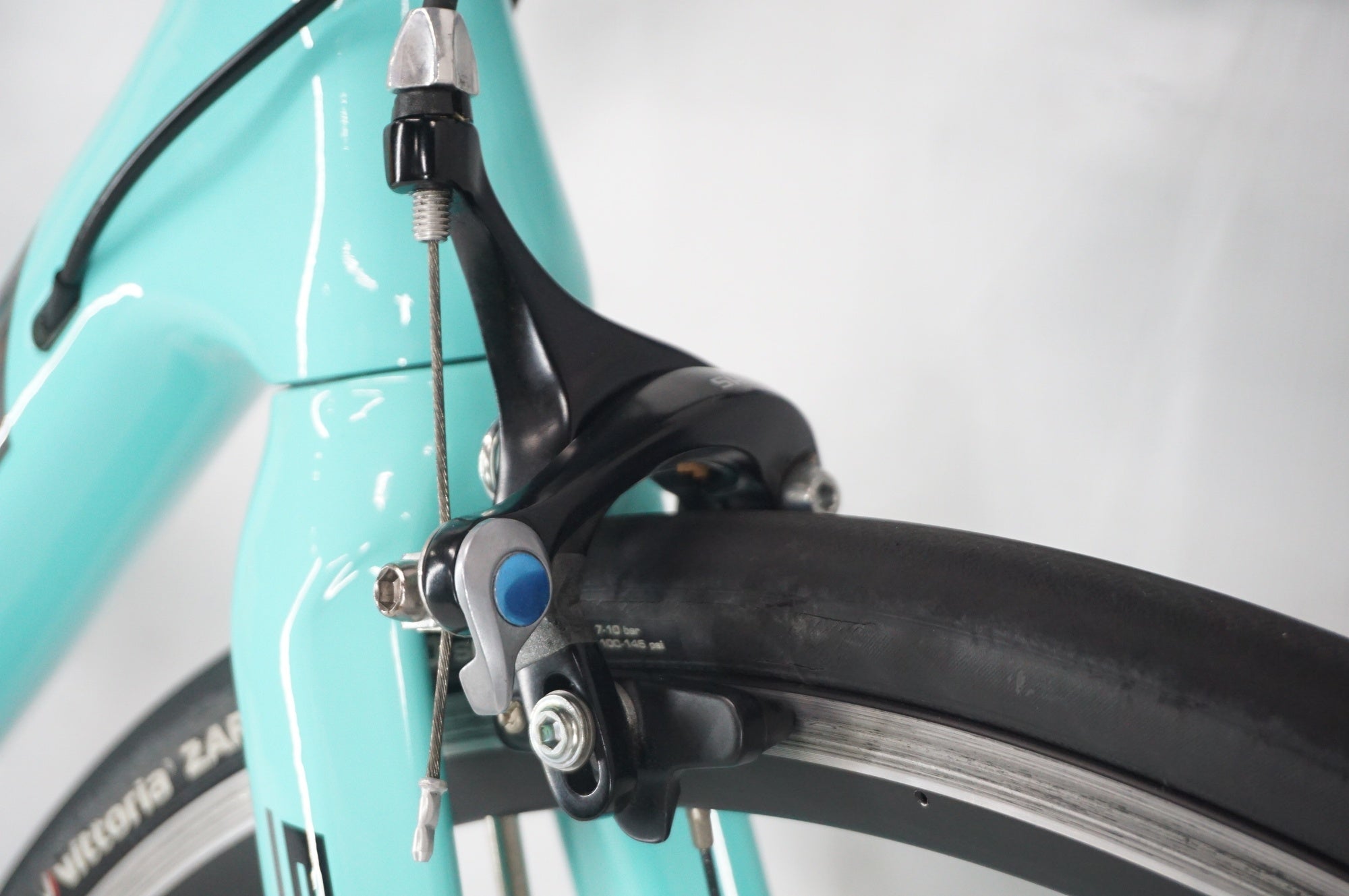 BIANCHI 「ビアンキ」 INTENSO 105 2019年モデル ロードバイク / 阪急塚口店