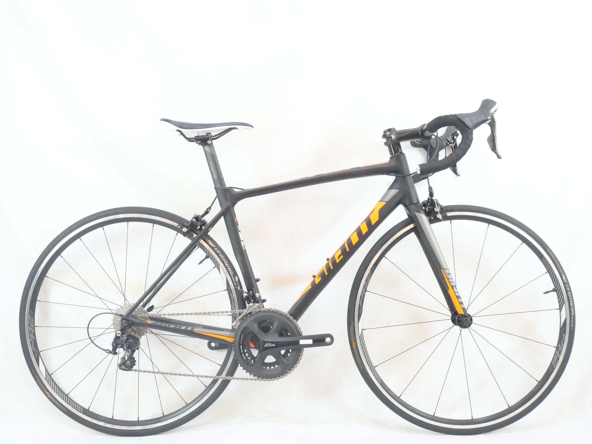 GIANT 「ジャイアント」 TCR SLR2 2018年モデル ロードバイク / バイチャリ浦和ベース