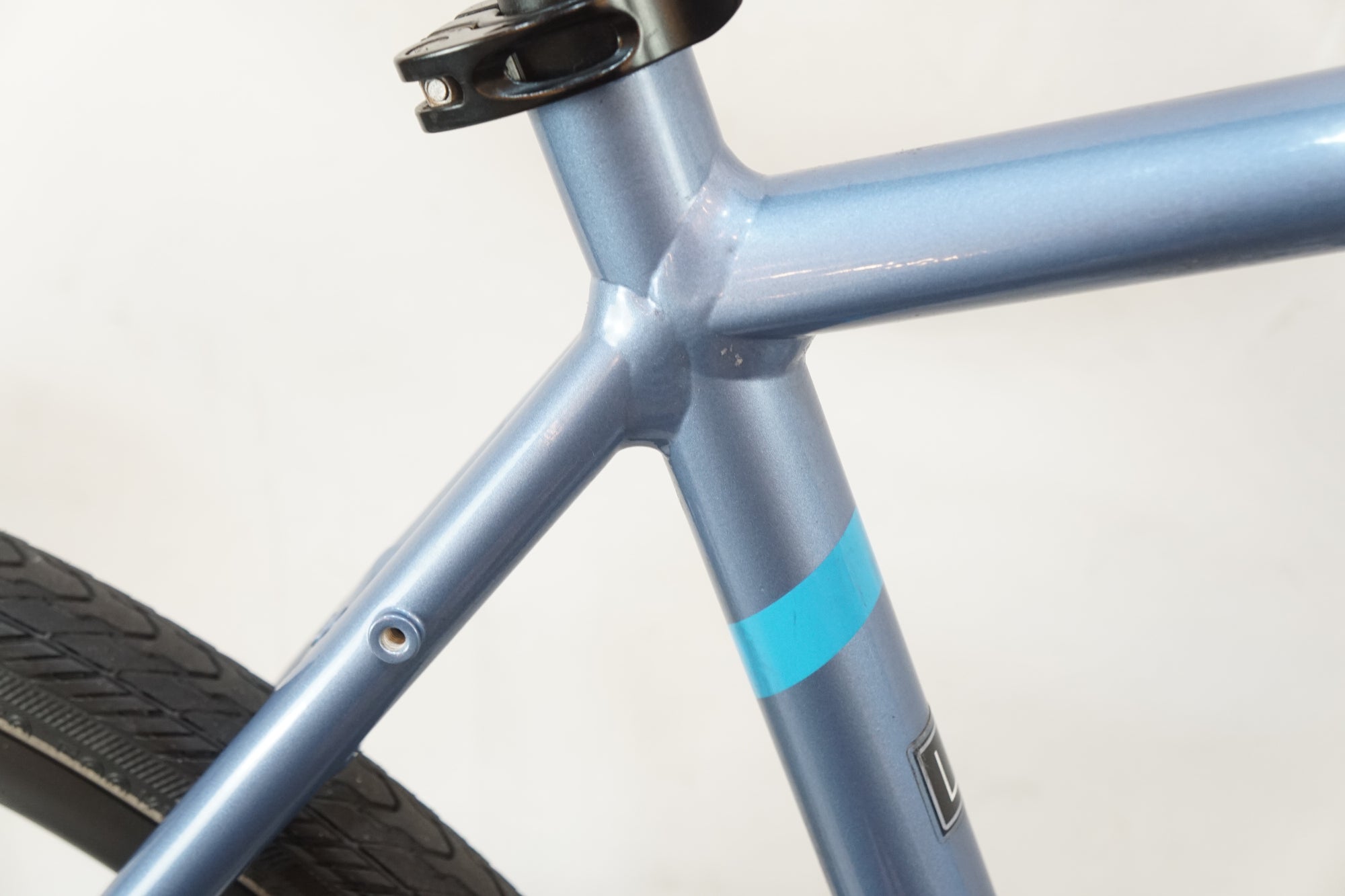 BESV 「ベスビー」 JF1 2022年モデル 電動アシスト自転車 / バイチャリ浦和ベース