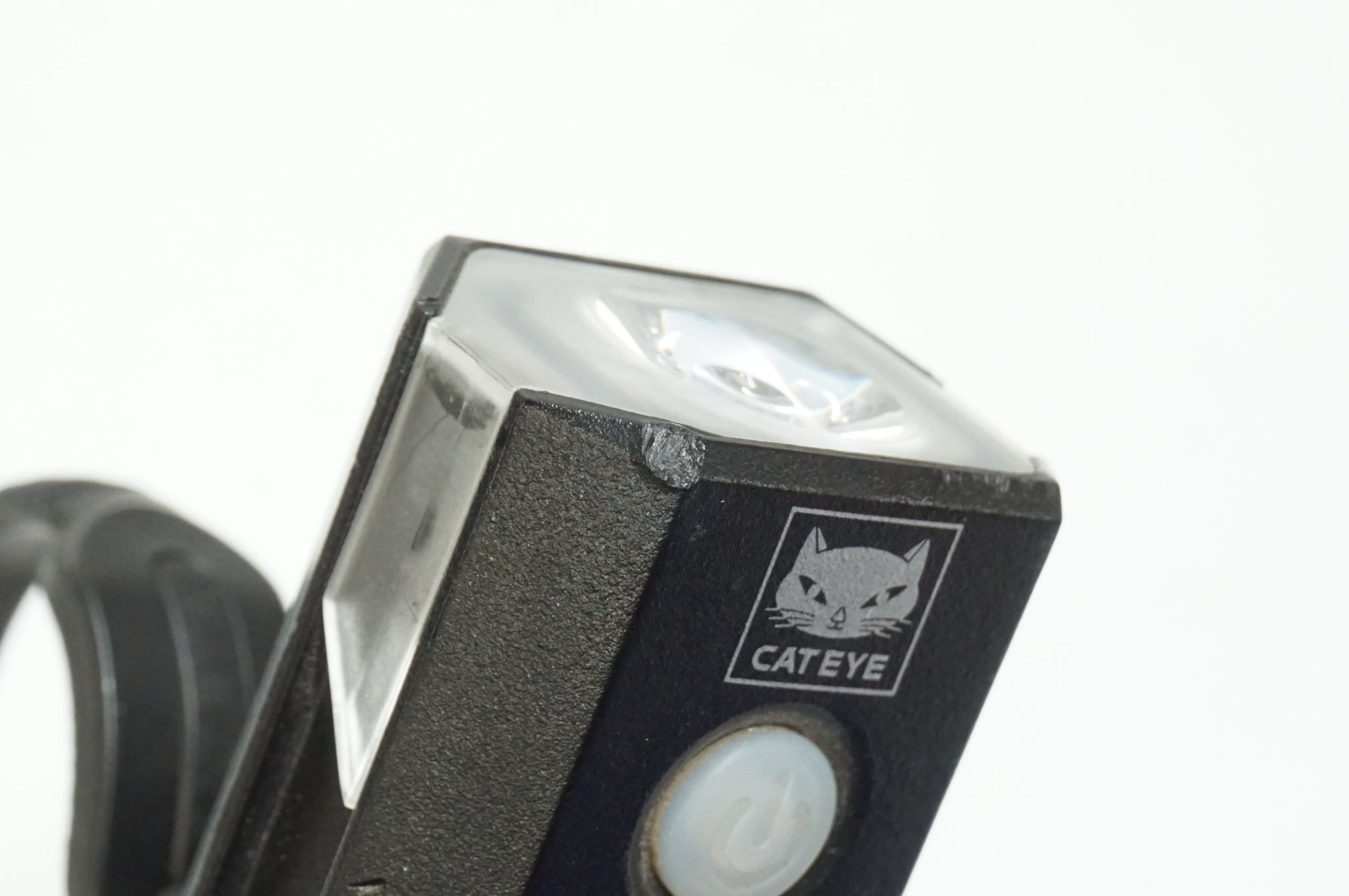 CATEYE 「キャットアイ」 AMPP300 フロントライト / 大宮店