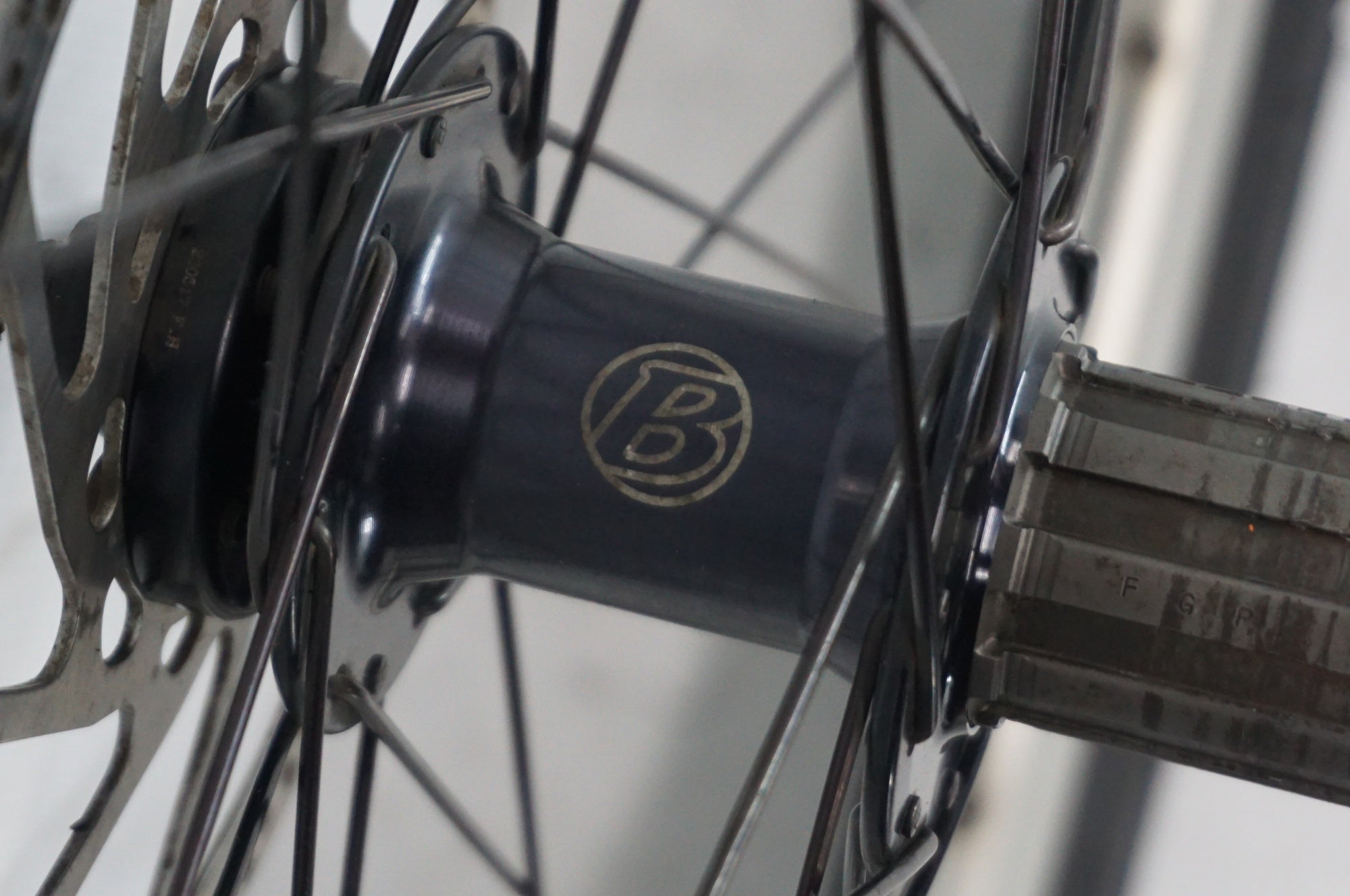 BONTRAGER 「ボントレガー」 SELECT 26インチ DISC シマノ8-10速 リアホイール / 阪急塚口店