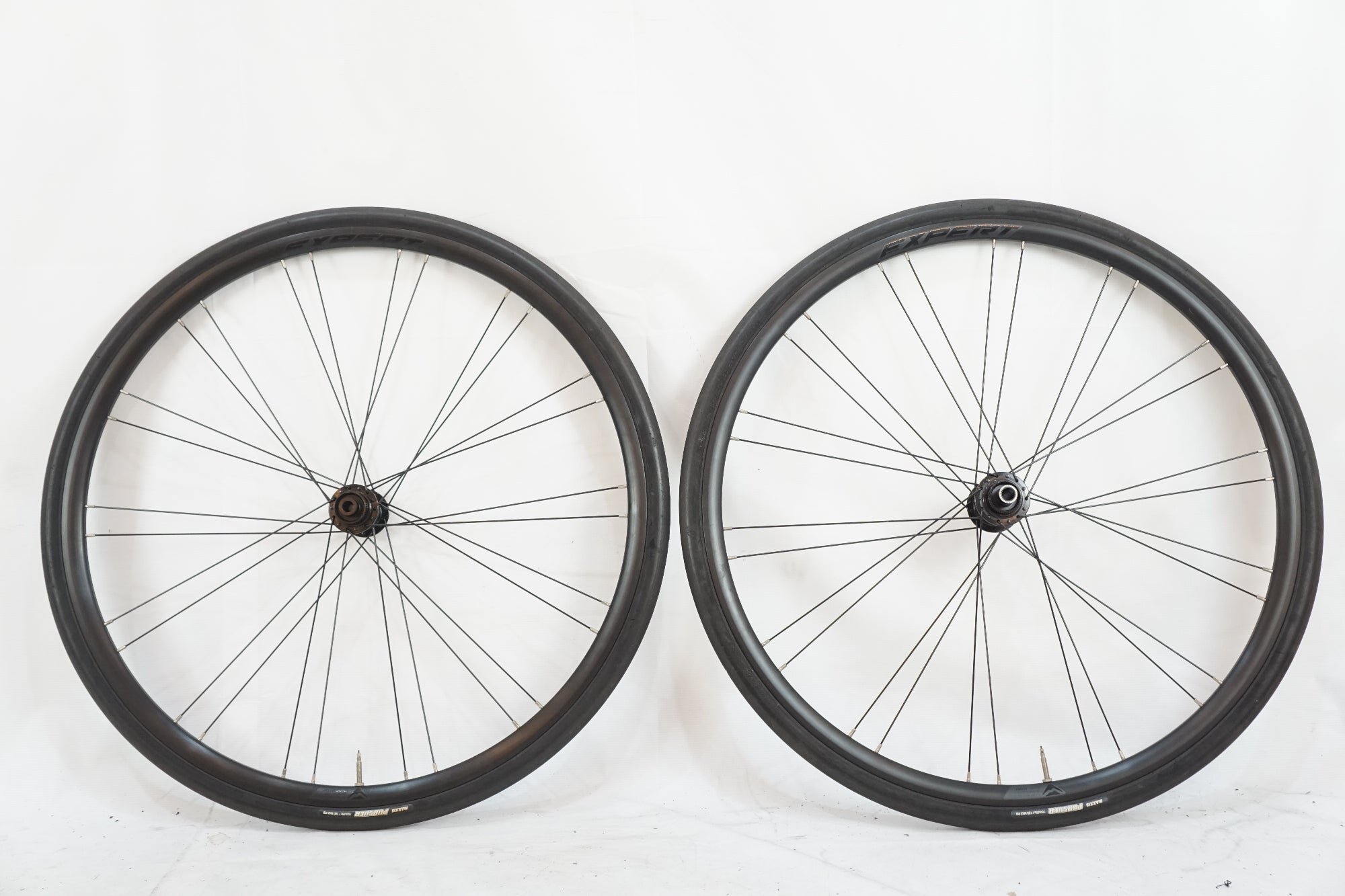 MERIDA 「メリダ」 EXPERT DISC シマノ11速 ホイールセット / バイチャリ浦和ベース