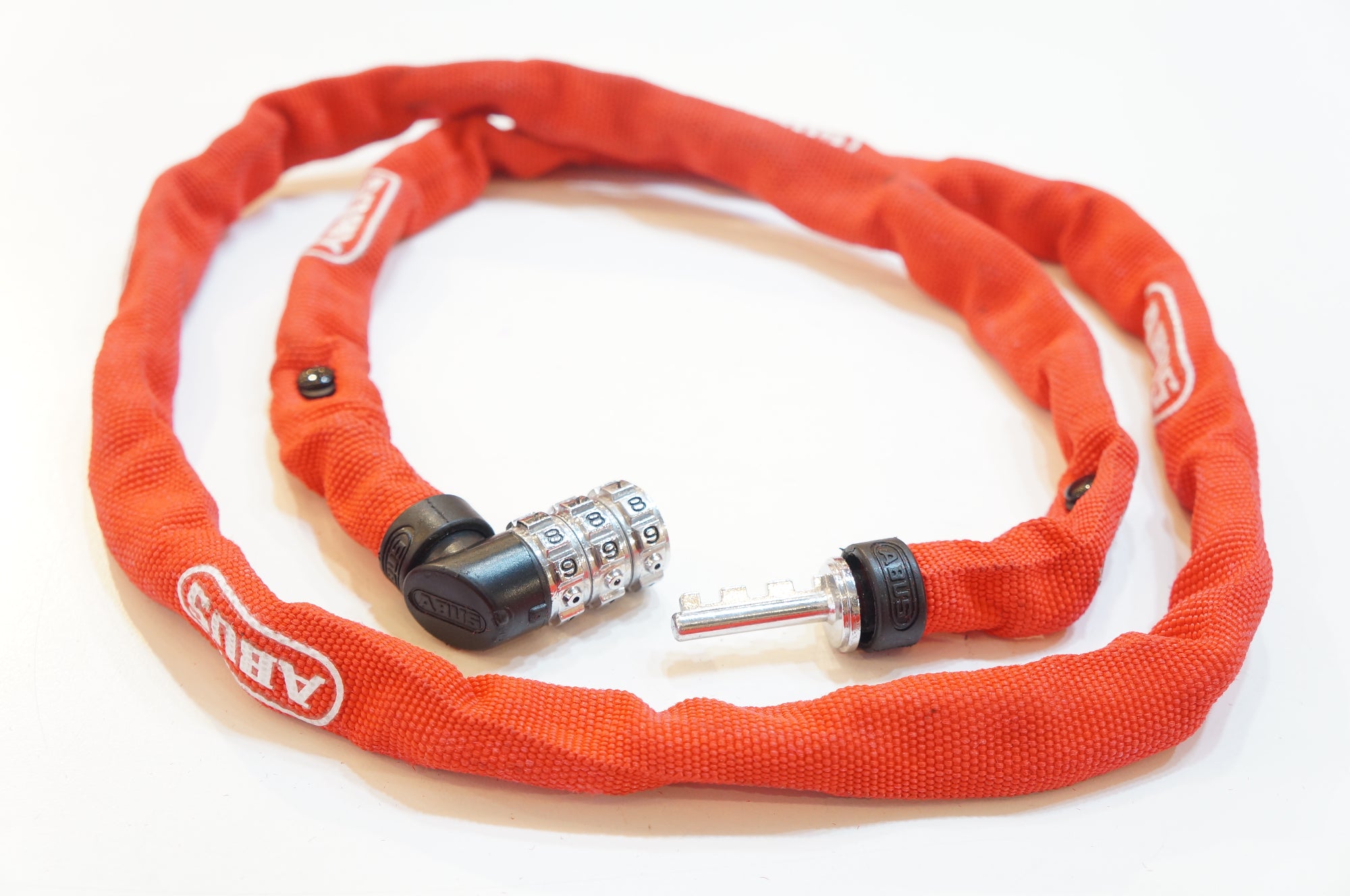 ABUS アブス wetter ワイヤーロック 鍵付き 自転車 D-58292 ABUS 「アブス」 D-58292 WETTER ワイヤーロック / バイチャリ浦和