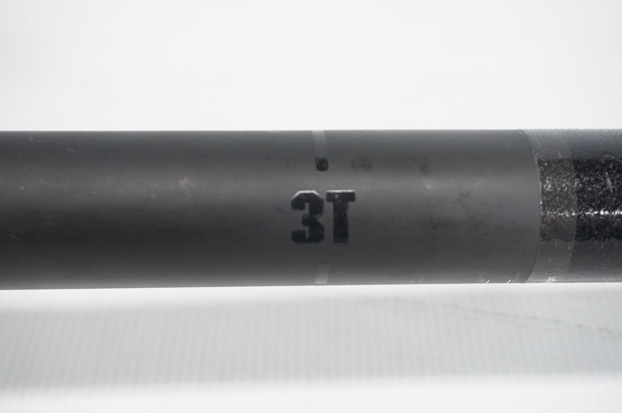 3T 「スリーティー」 superleggera team Φ31.8 440mm ハンドル / 阪急塚口店