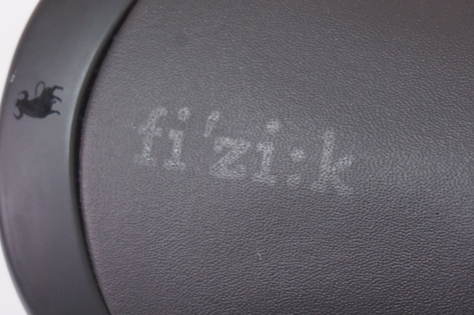 FIZIK 「フィジーク」 KURVE カーボンレール サドル / 世田谷店