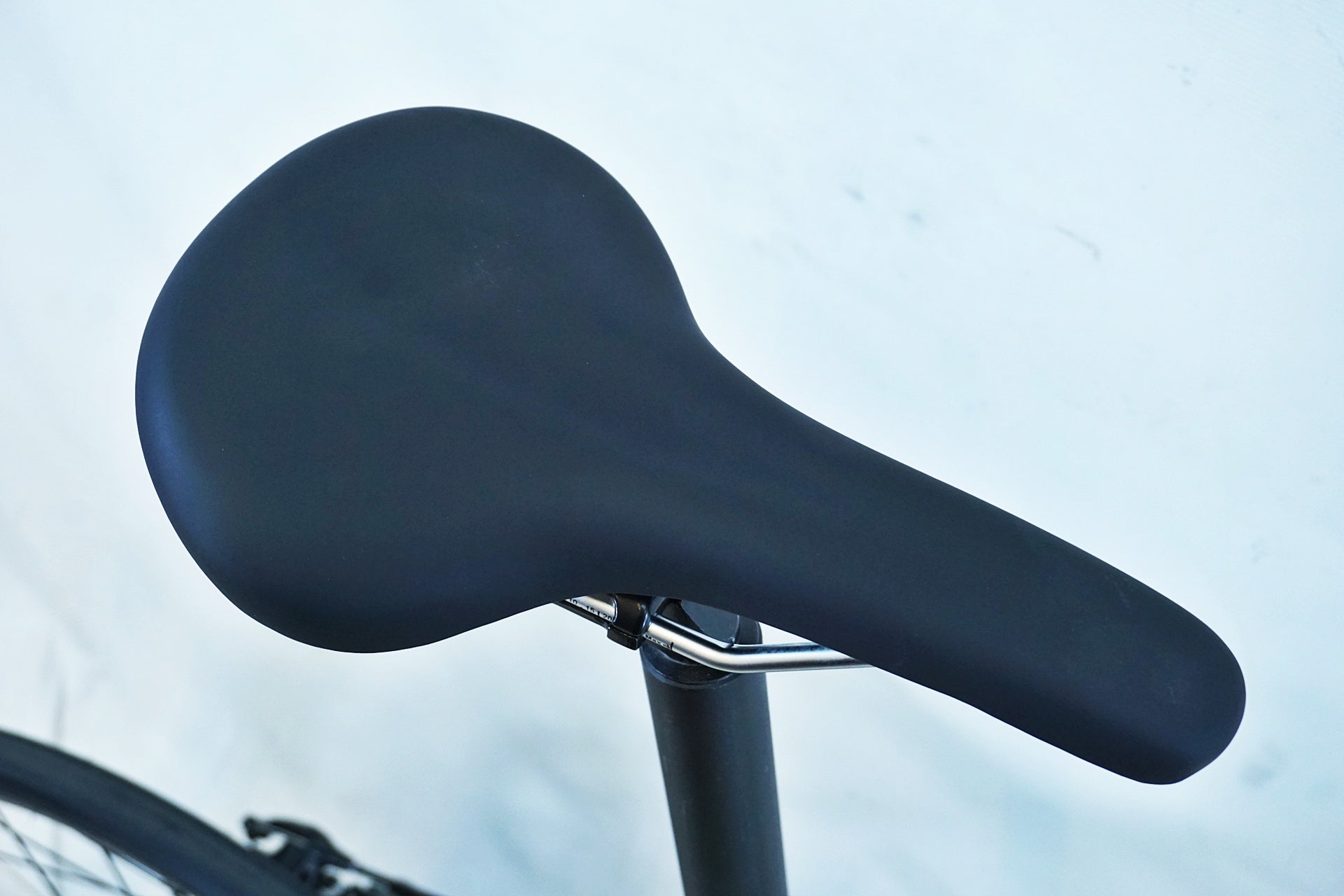 DAHON 「ダホン」 HORIZE DISC 2023年モデル 20インチ 折り畳み自転車 / 有明ガーデン店