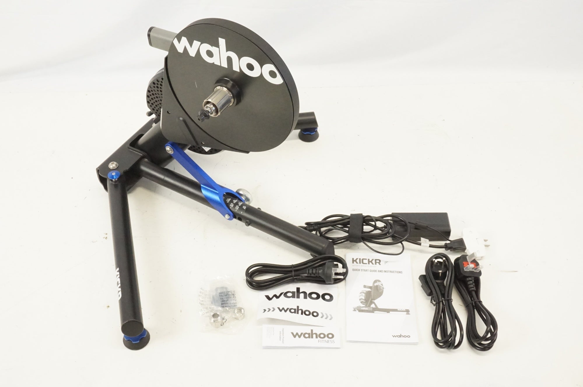 WAHOO 「ワフー」 KICKR V4 サイクルレーナー WAHOO 「ワフー」 KICKR V4 スマートトレーナー / 有明店