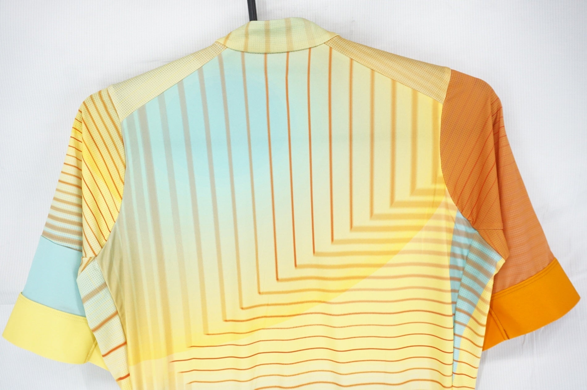 RAPHA 「ラファ」 TUNNEL VISION PT TRAINING Sサイズ ジャージ / 阪急塚口店