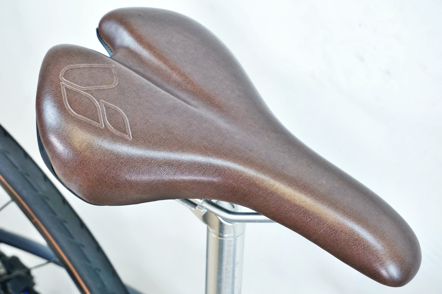 GIANT 「ジャイアント」 ESCAPE R W DISC 2022年モデル クロスバイク / 有明ガーデン店