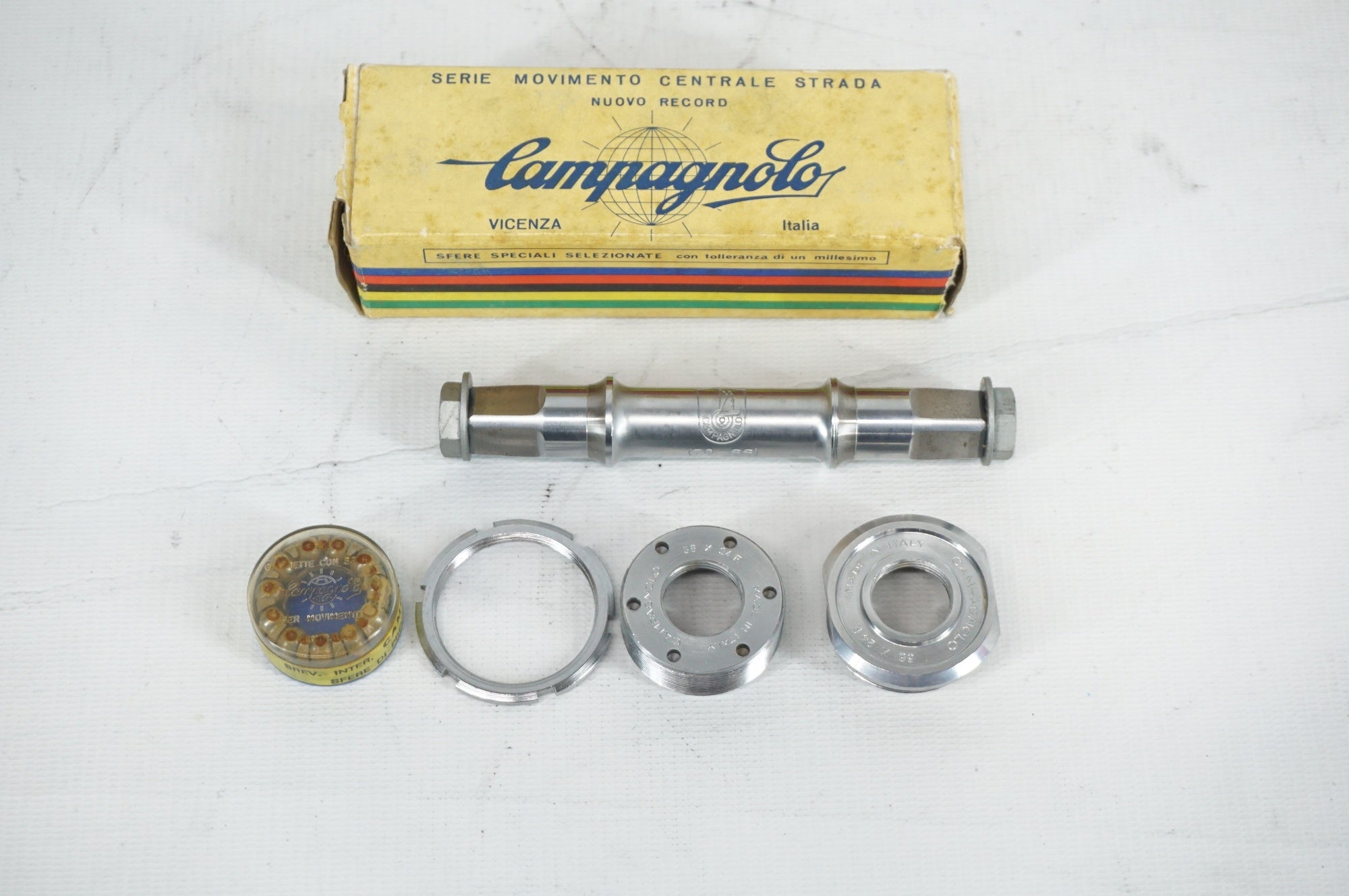 CAMPAGNOLO 「カンパニョーロ」 SERIE MOVIMENTO CENTRALE STRADA NUOVO RECORD ボトムブラケット / 阪急塚口店