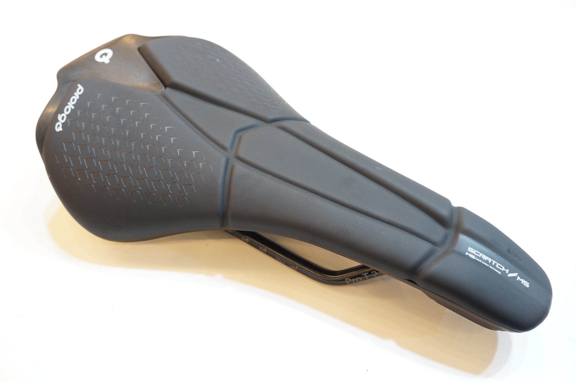 PROLOGO 「プロロゴ」 SCRATCH MS サドル / バイチャリ浦和ベース