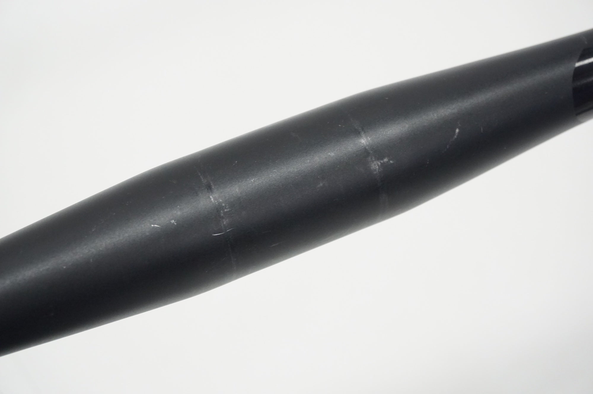 SPECIALIZED 「スペシャライズド」 XC φ31.8mm 560mm フラットバーハンドル / 福岡店