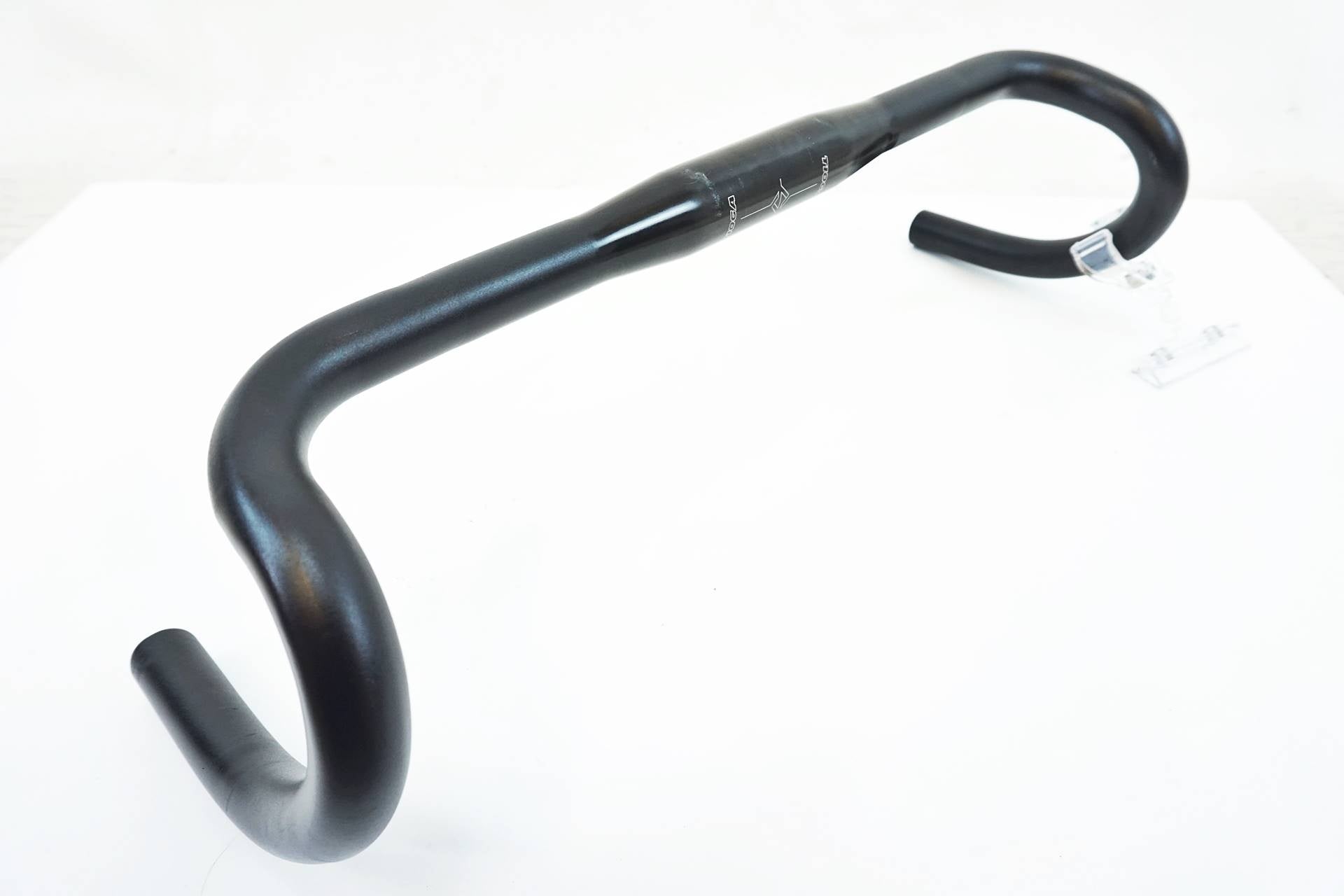 TIOGA 「タイオガ」 TASKFORCE GRAVEL Φ31.8 420mm ハンドル / 有明ガーデン店