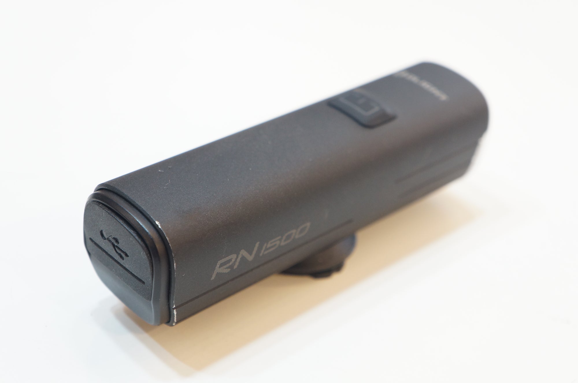 OLIGHT 「オーライト」 RN 1500 フロントライト / バイチャリ浦和ベース