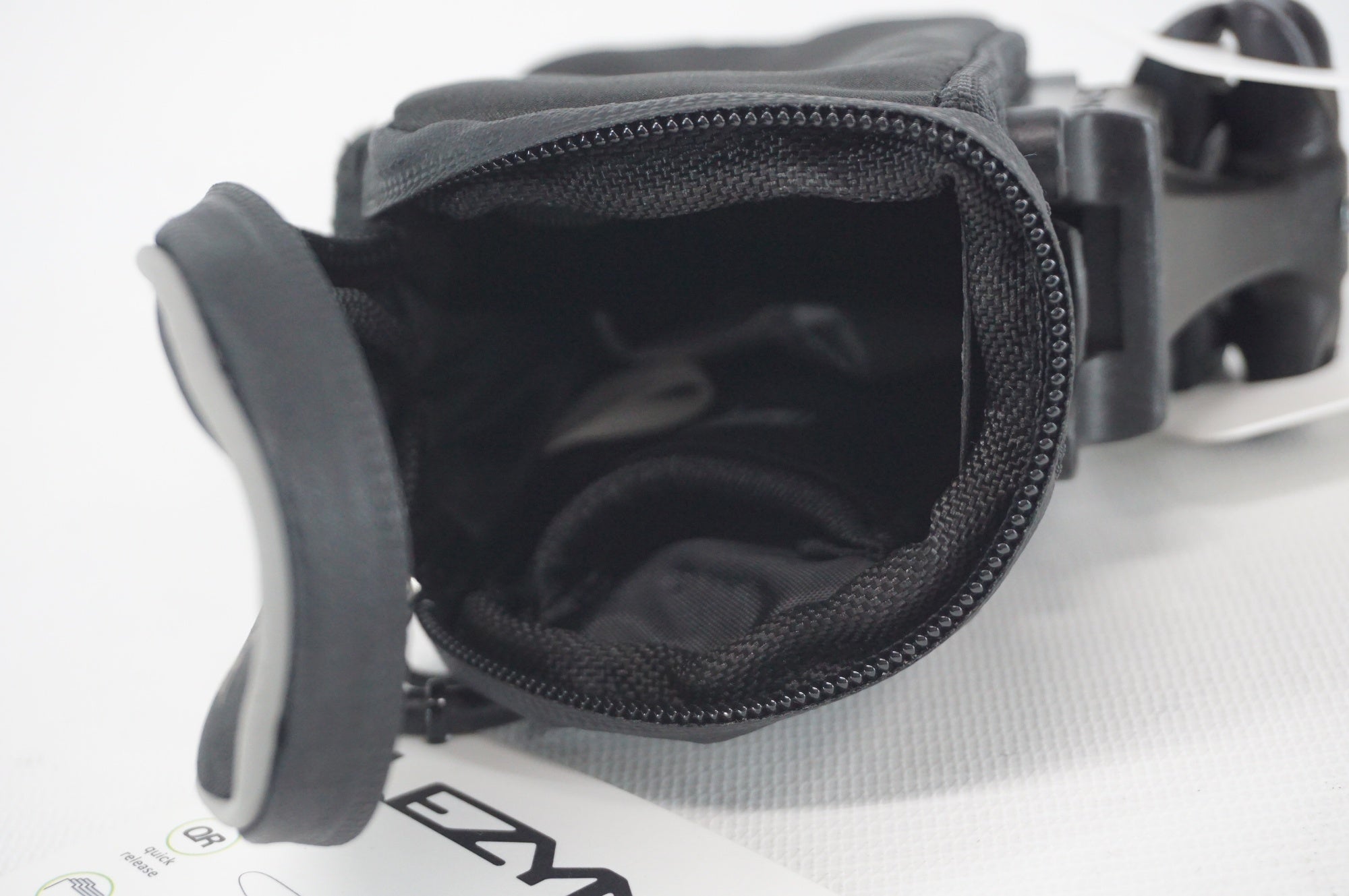 LEZYNE 「レザイン」 MICRO CADDY QR M サドルバッグ / 阪急塚口店