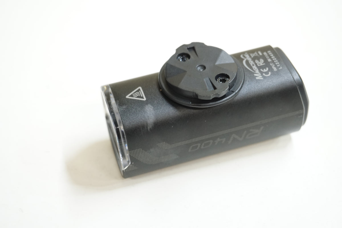 OLIGHT 「オーライト」 RN400 フロントライト / 大宮店