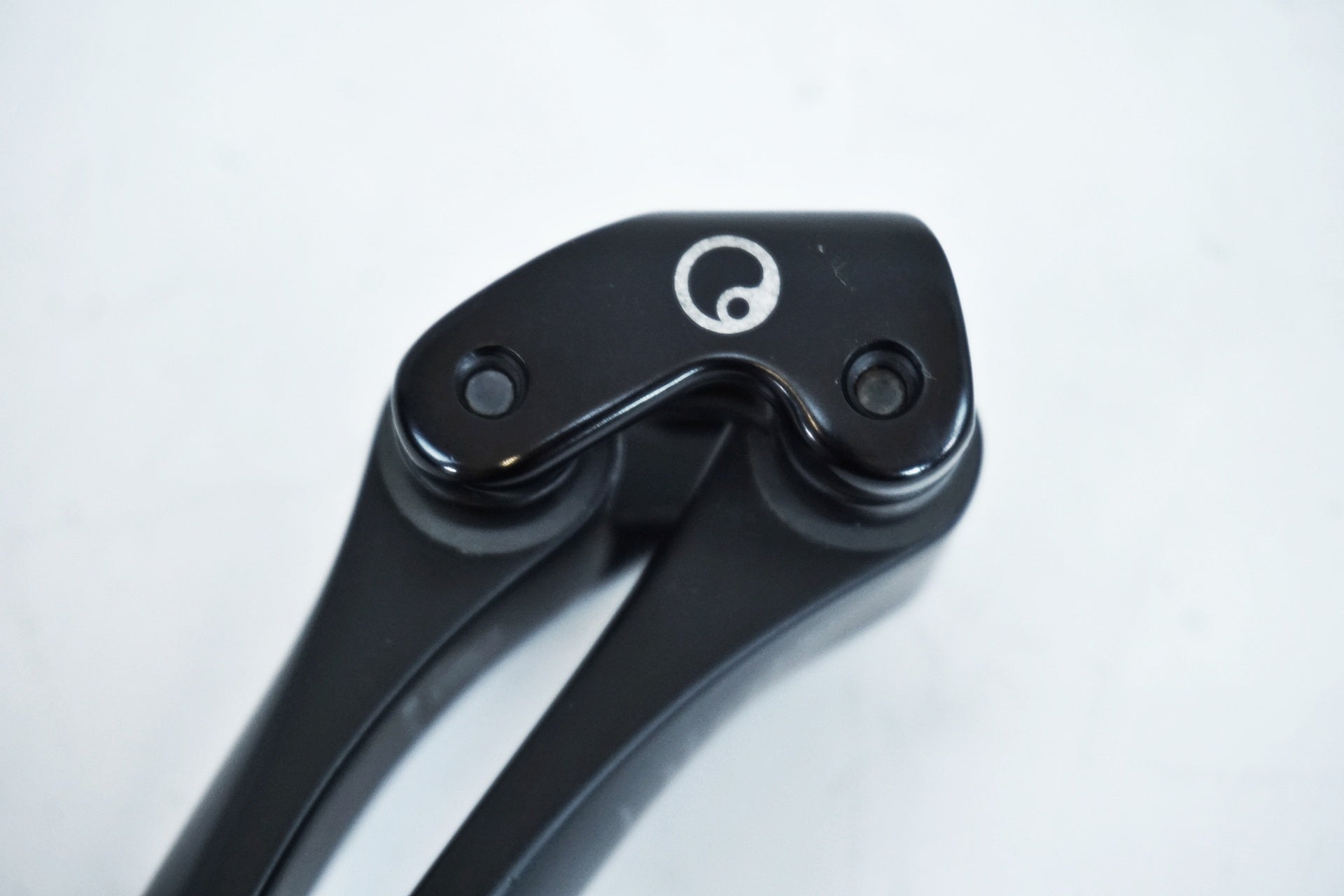 ERGON 「エルゴン」 CF3 PRO Carbon Φ27.2 330mm シートポスト / 有明ガーデン店