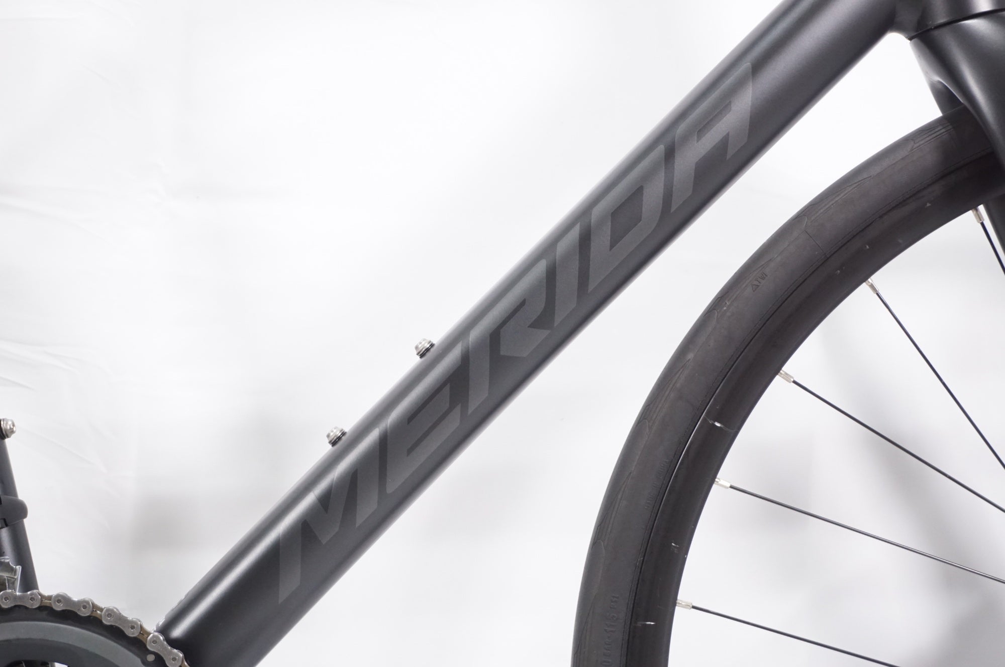 MERIDA 「メリダ」 SCULTURA ENDURANCE 300 2025年モデル ロードバイク / AKIBA店