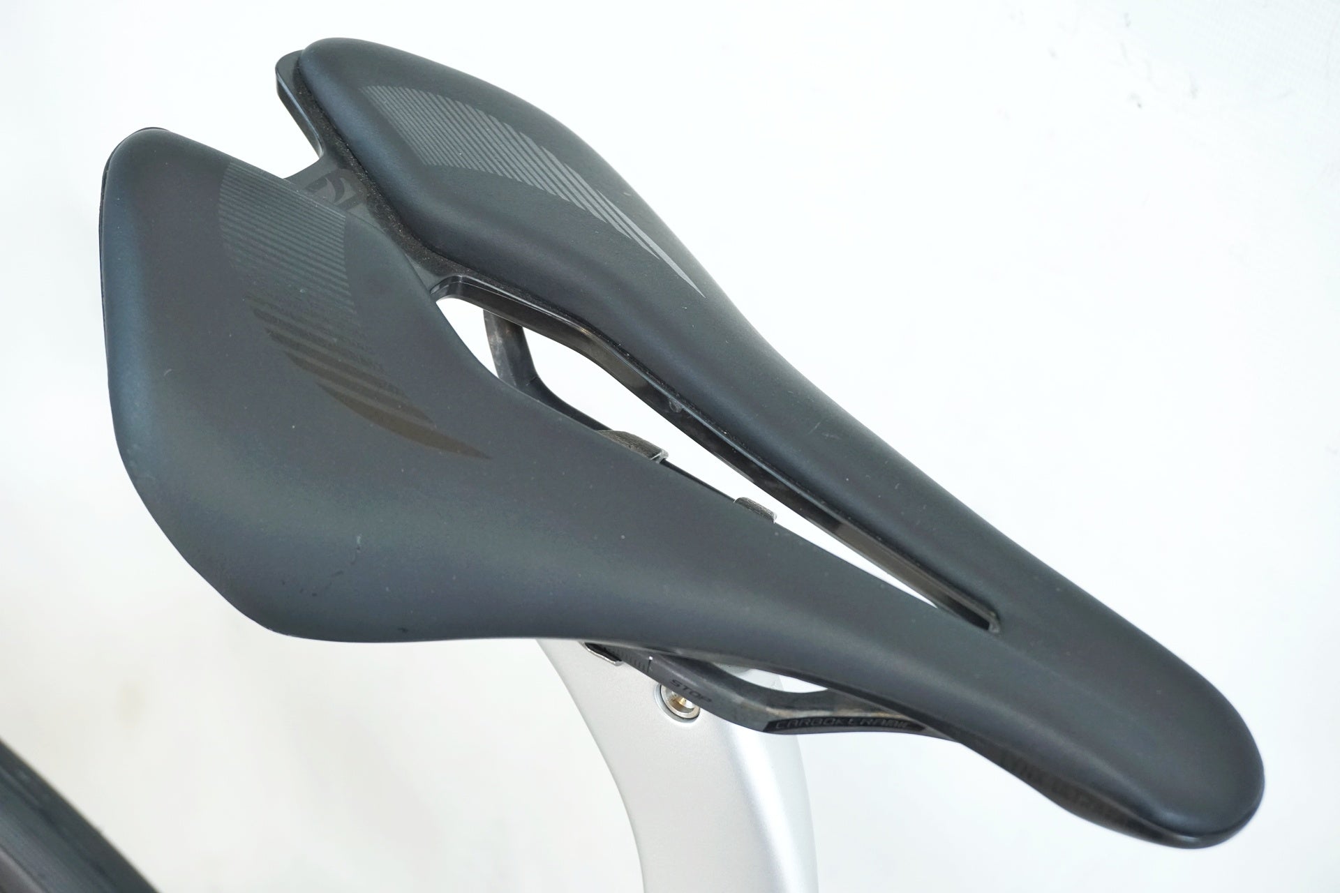 PINARELLO 「ピナレロ」 DOGMA F DISK 2022年モデル ロードバイク / 有明ガーデン店