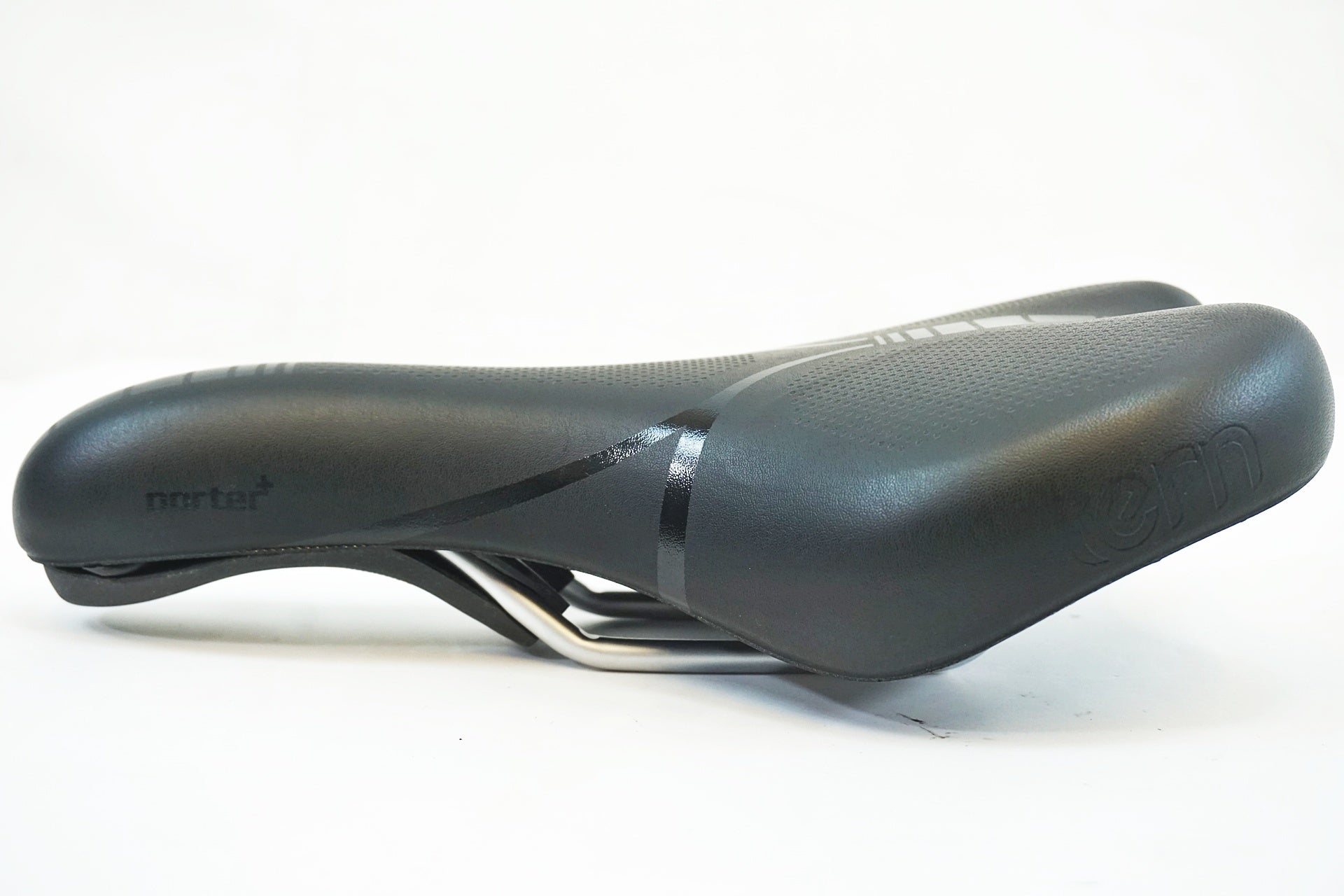 TERN 「ターン」 PORTER+ サドル / 有明ガーデン店