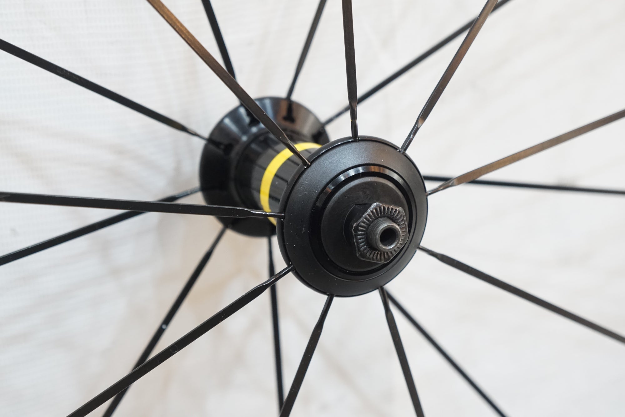 MAVIC 「マビック」 COSMIC PRO CARBON UST シマノ11速 ホイールセット / バイチャリ浦和ベース