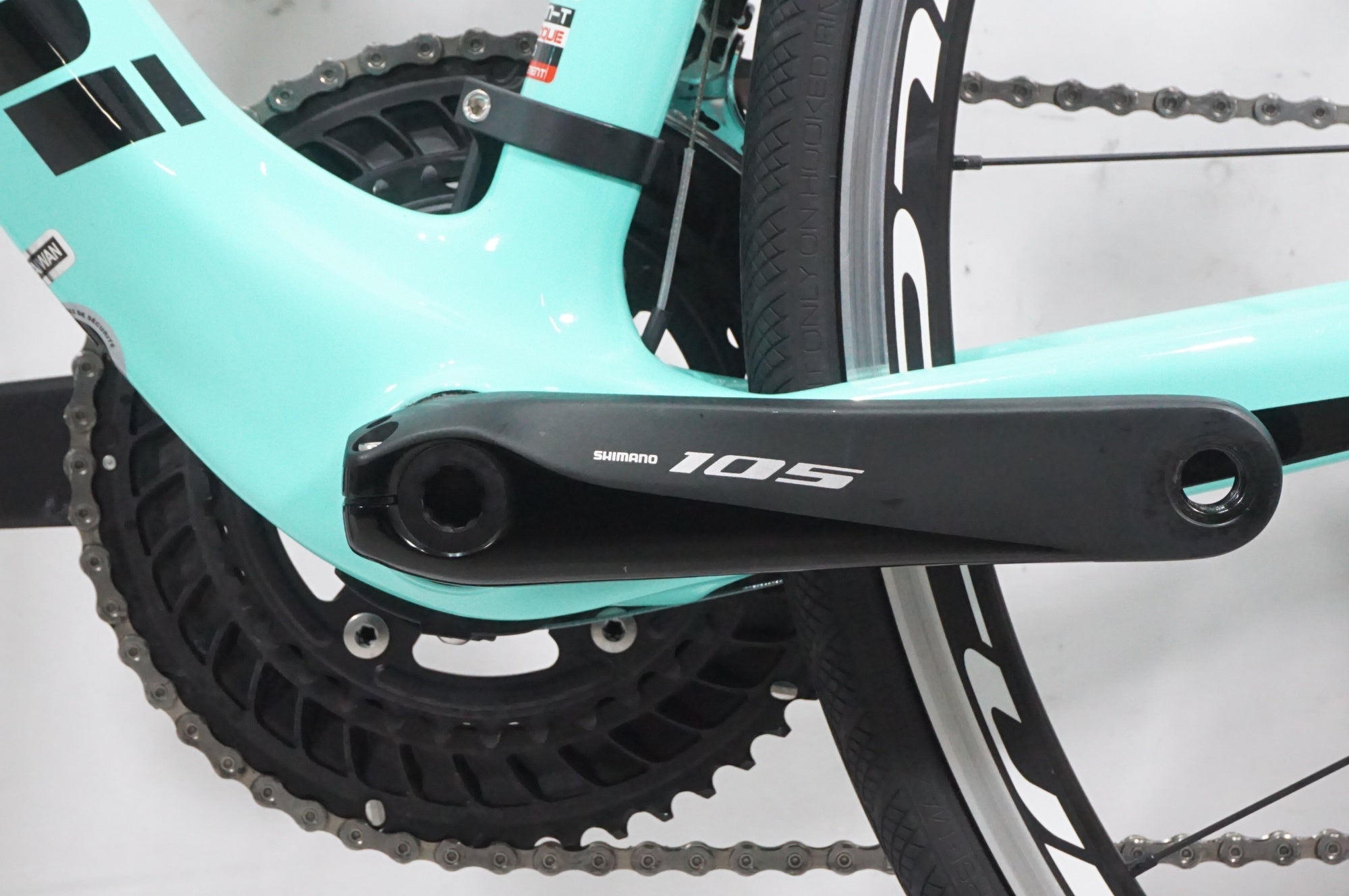 BIANCHI 「ビアンキ」 OLTRE XR3 105 2019年モデル ロードバイク / AKIBA店