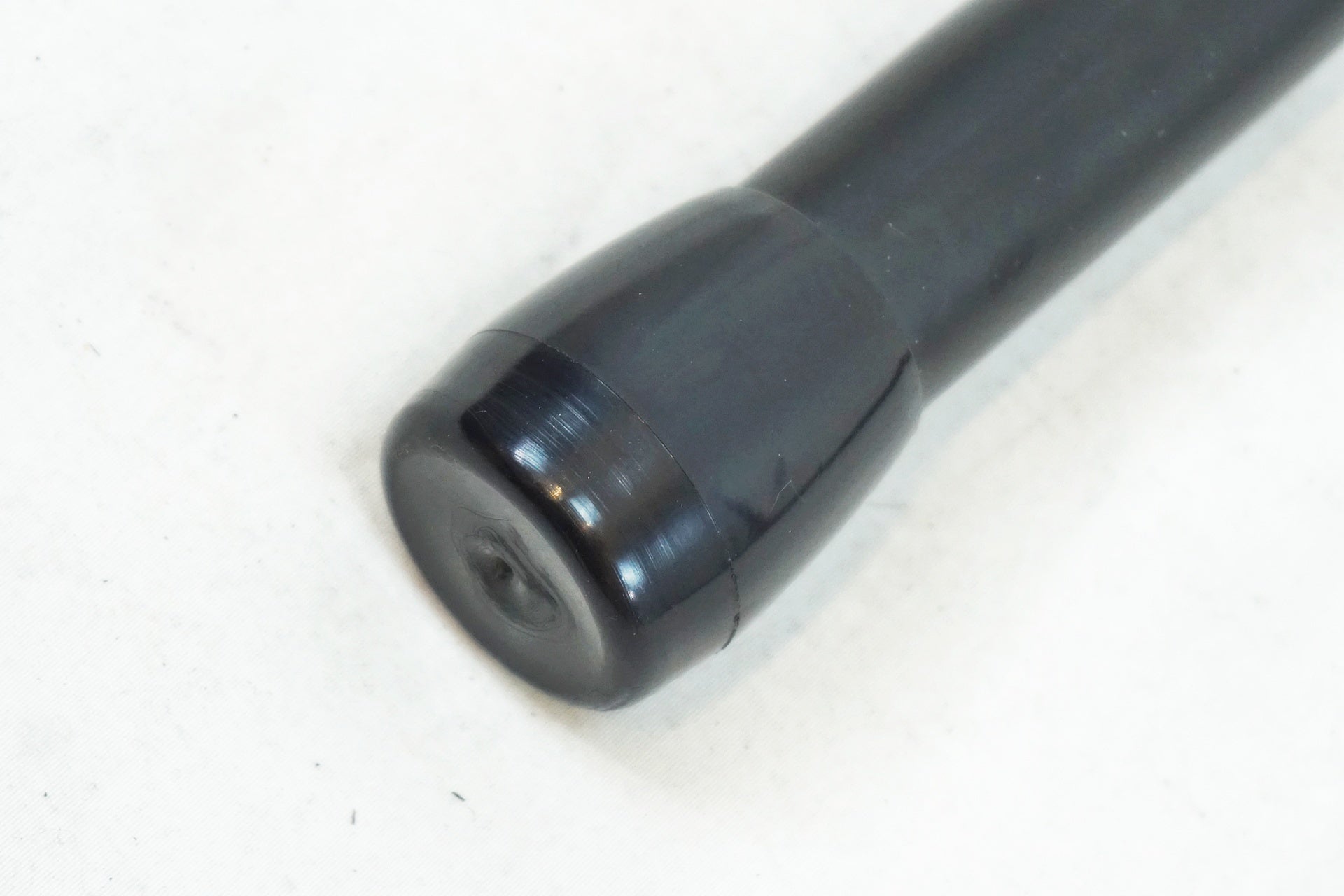 IWA 「イワ」 A01V ディスプレイスタンド / 有明ガーデン店