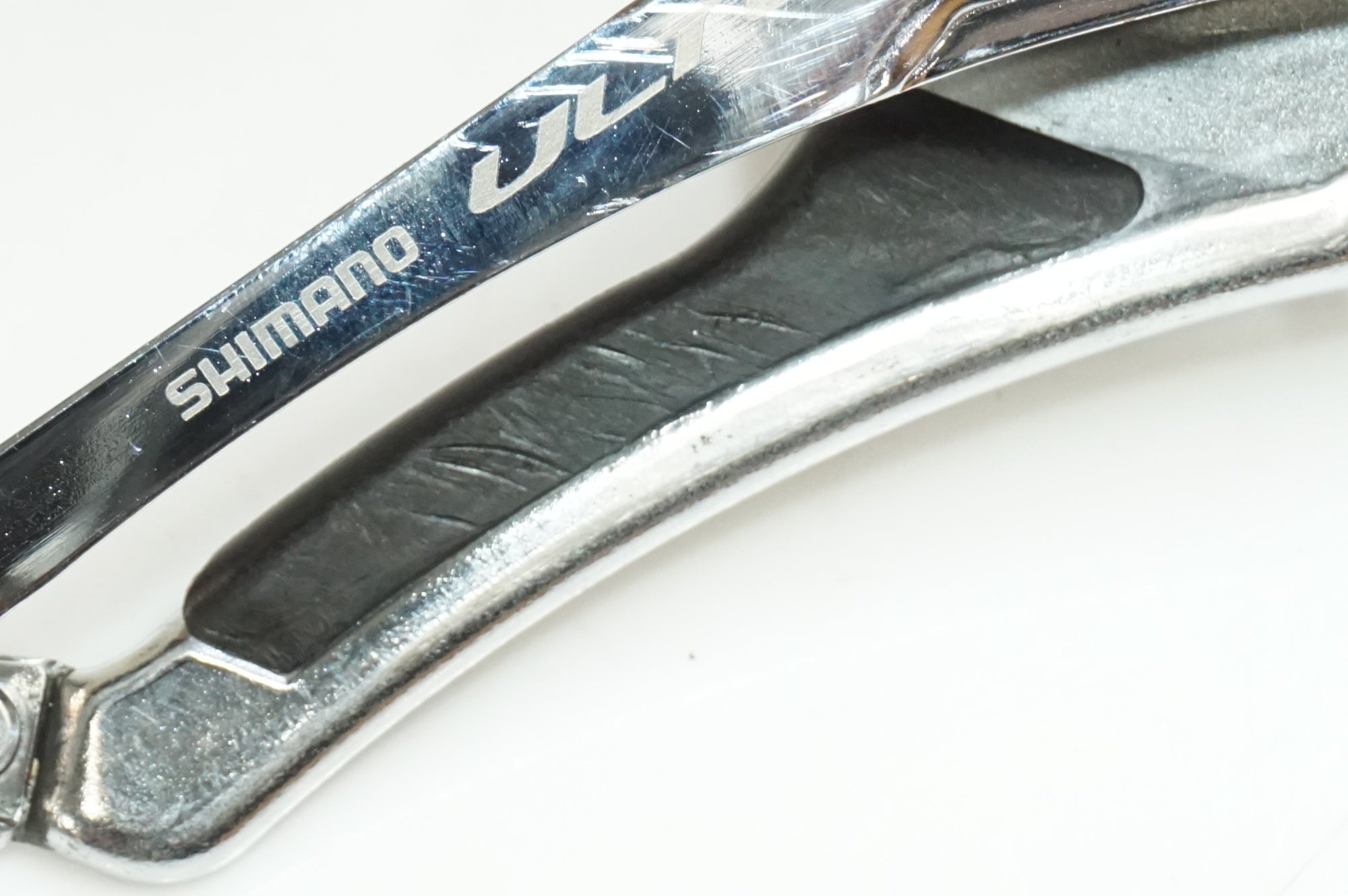 SHIMANO 「シマノ」 ULTEGRA FD-R8000 直付け 89g フロントディレイラー / 大宮店