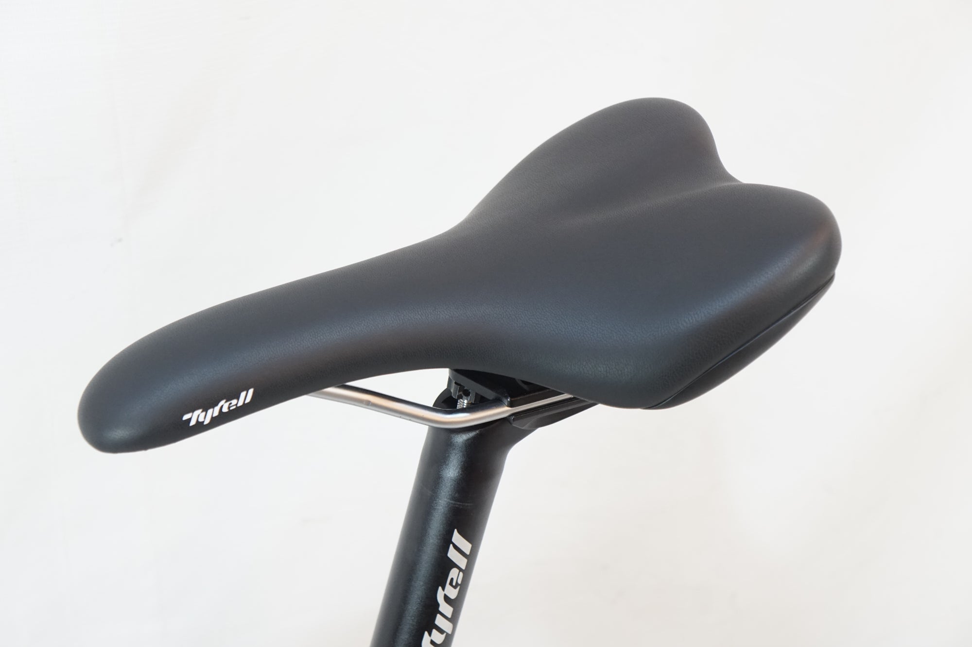 TYRELL 「タイレル」 FX 2022年モデル 20インチ 折り畳み自転車 / バイチャリ浦和ベース