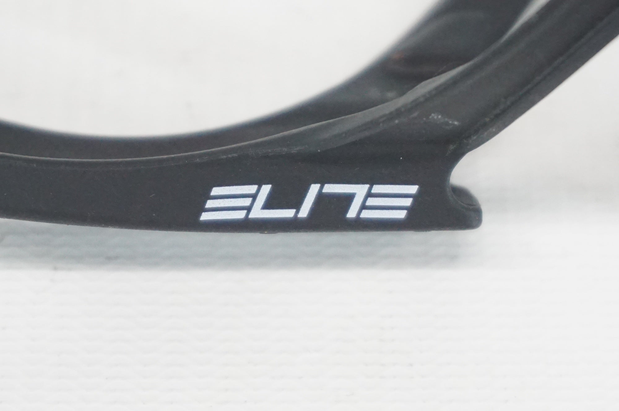 ELITE 「エリート」 LEGGERO CARBON カーボンボトルケージ / 阪急塚口店