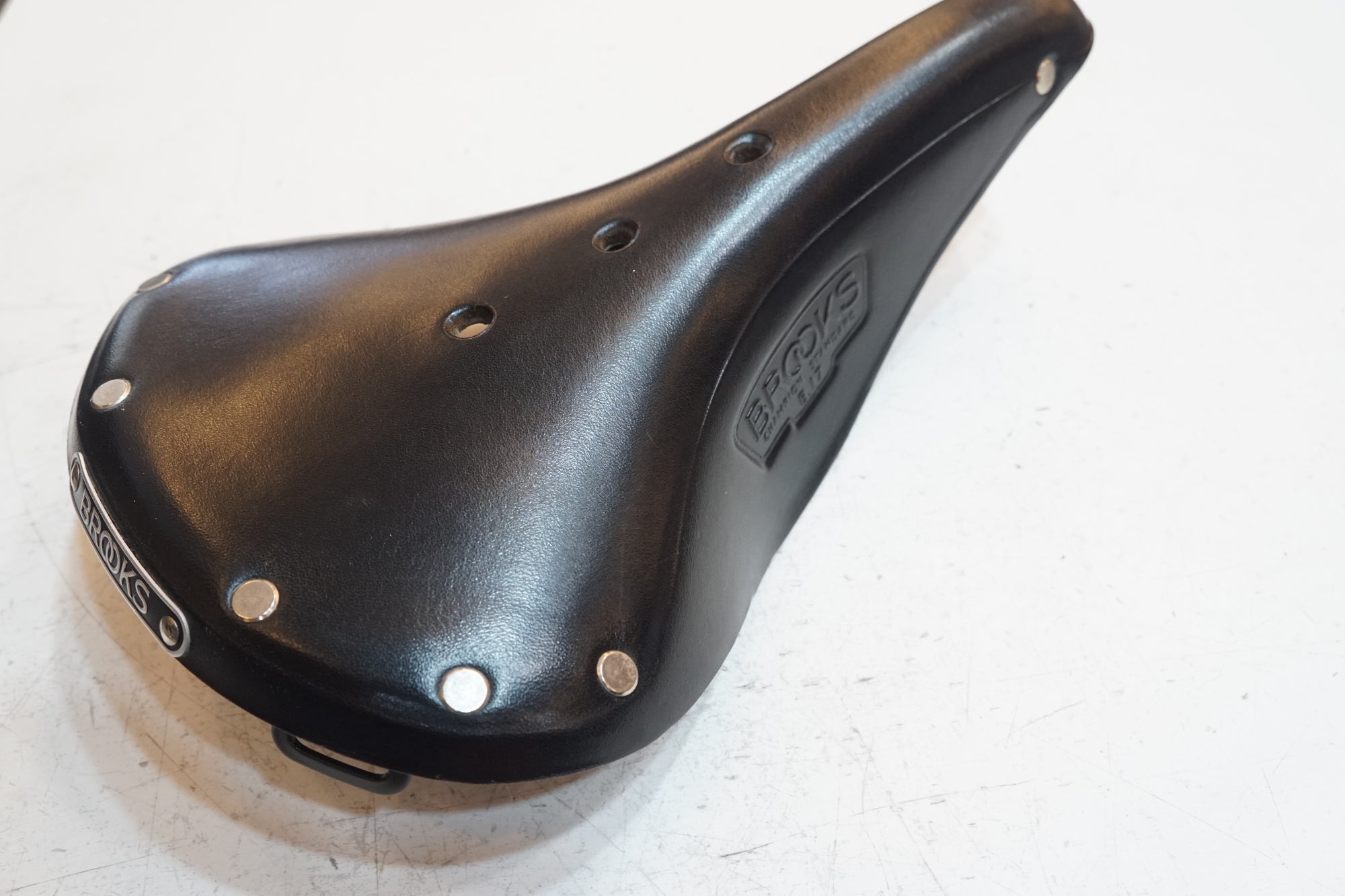 BROOKS 「ブルックス」 B17 サドル / バイチャリ浦和ベース