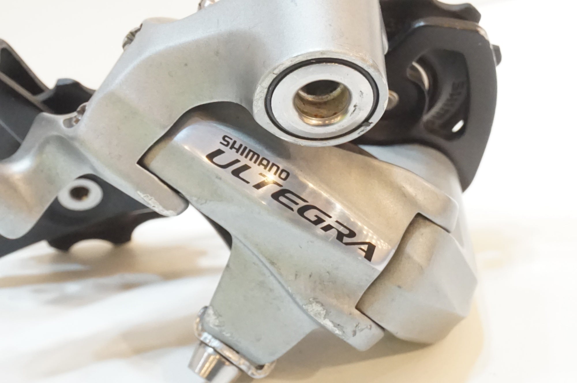 SHIMANO 「シマノ」 ULTEGRA RD-6700 リアディレイラー / 浦和ベース