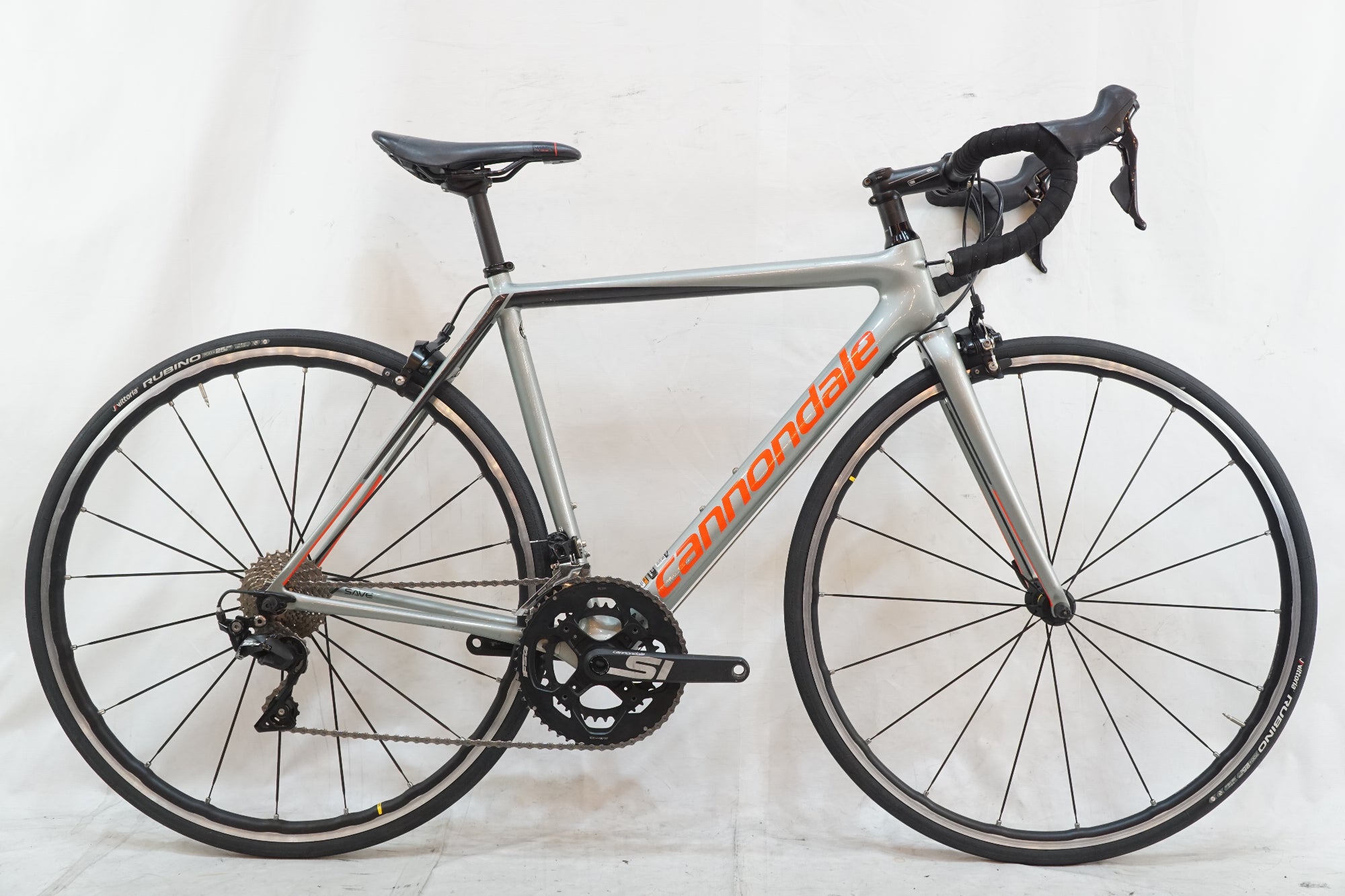 Cannondale USA ロードバイク本体、付属チューブ付き Cannondale USA ロードバイク本体、付属チューブ付き